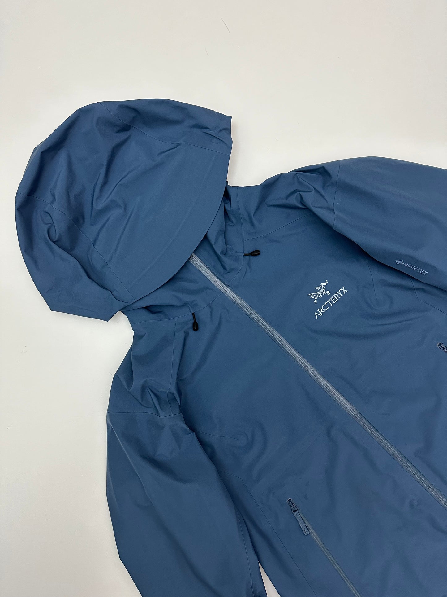 Arc’teryx Beta LT Jacket Moonlit Blue Women’s L Large Gore-Tex