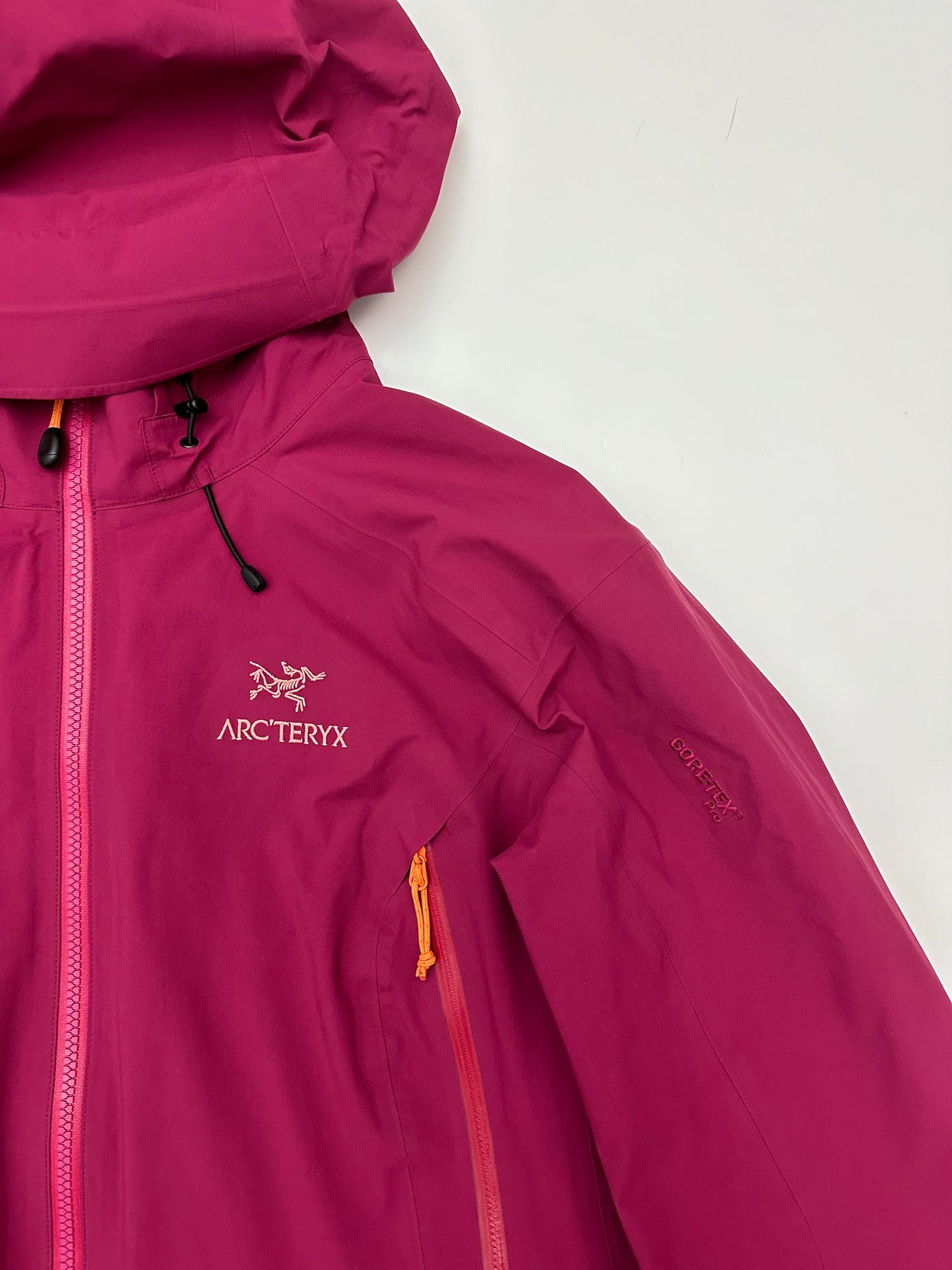 Arc'teryx Beta AR Jacket Roseberry Pink Women's XL Extra Large Gore-Tex Pro