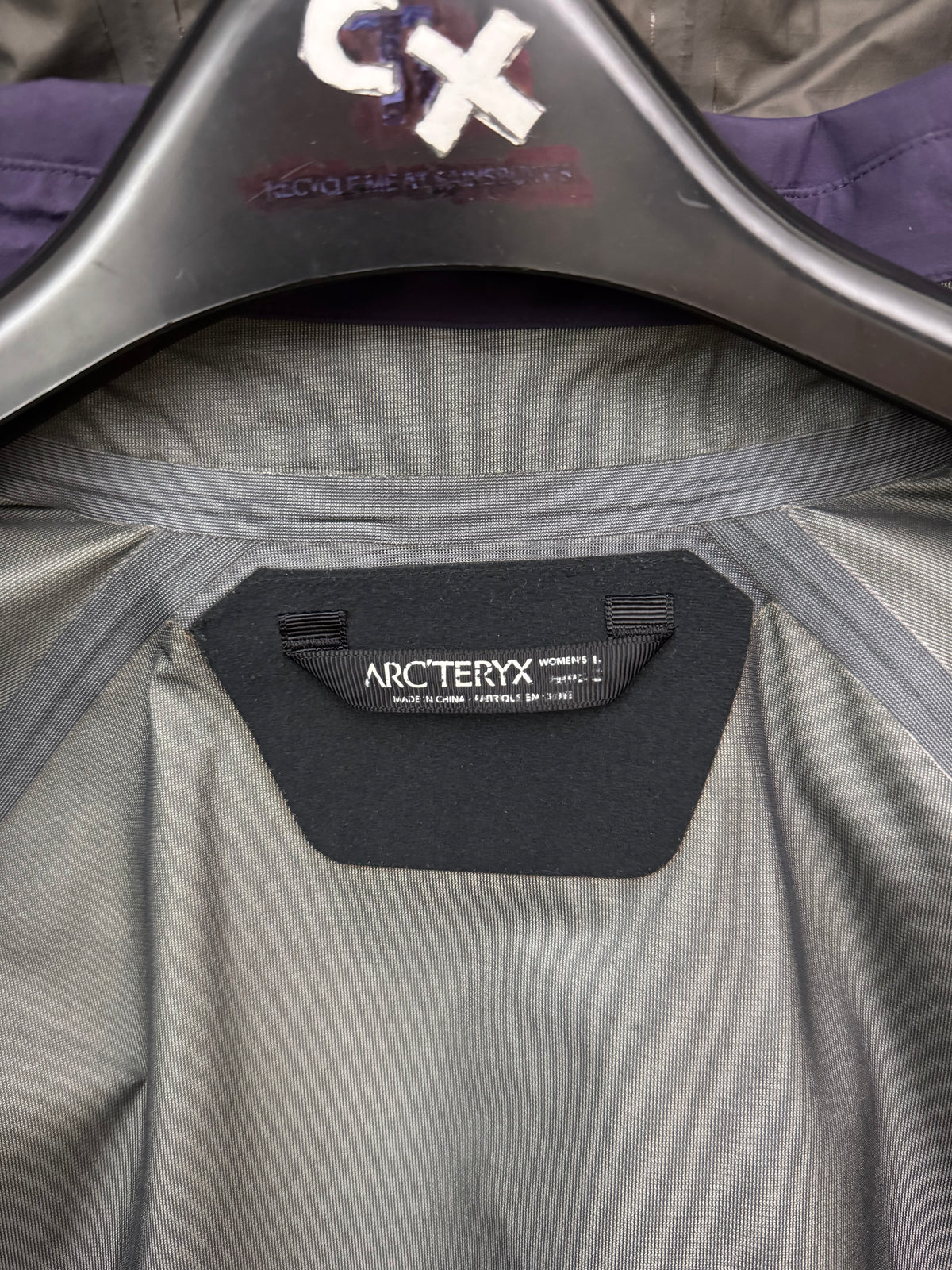 Arc'teryx A2B Commuter Hardshell Jacket Purple Women's L Large Gore-Tex