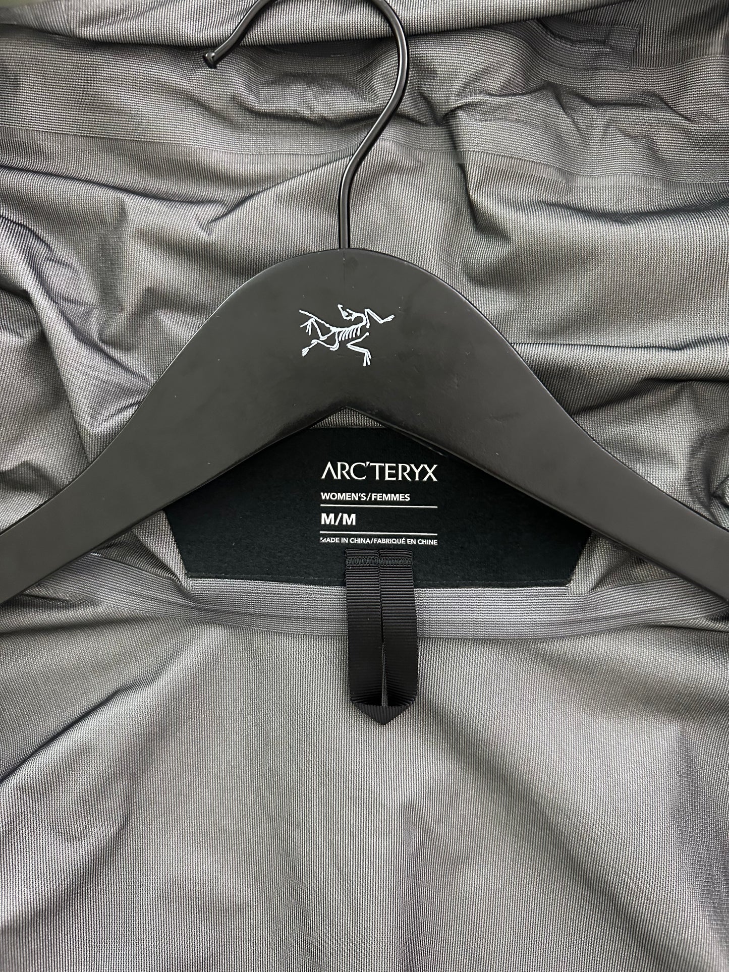 Arc’teryx Beta LT Jacket Forage Green Women’s M Medium Gore-Tex