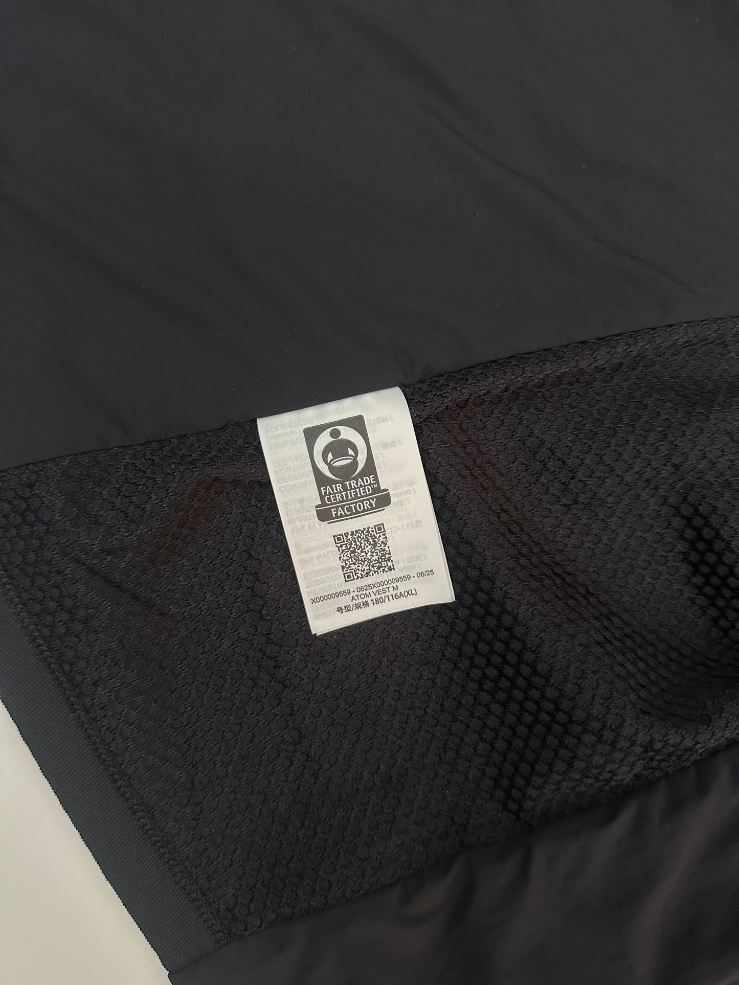 Arc’teryx Atom Vest Black Men’s XL Extra Large