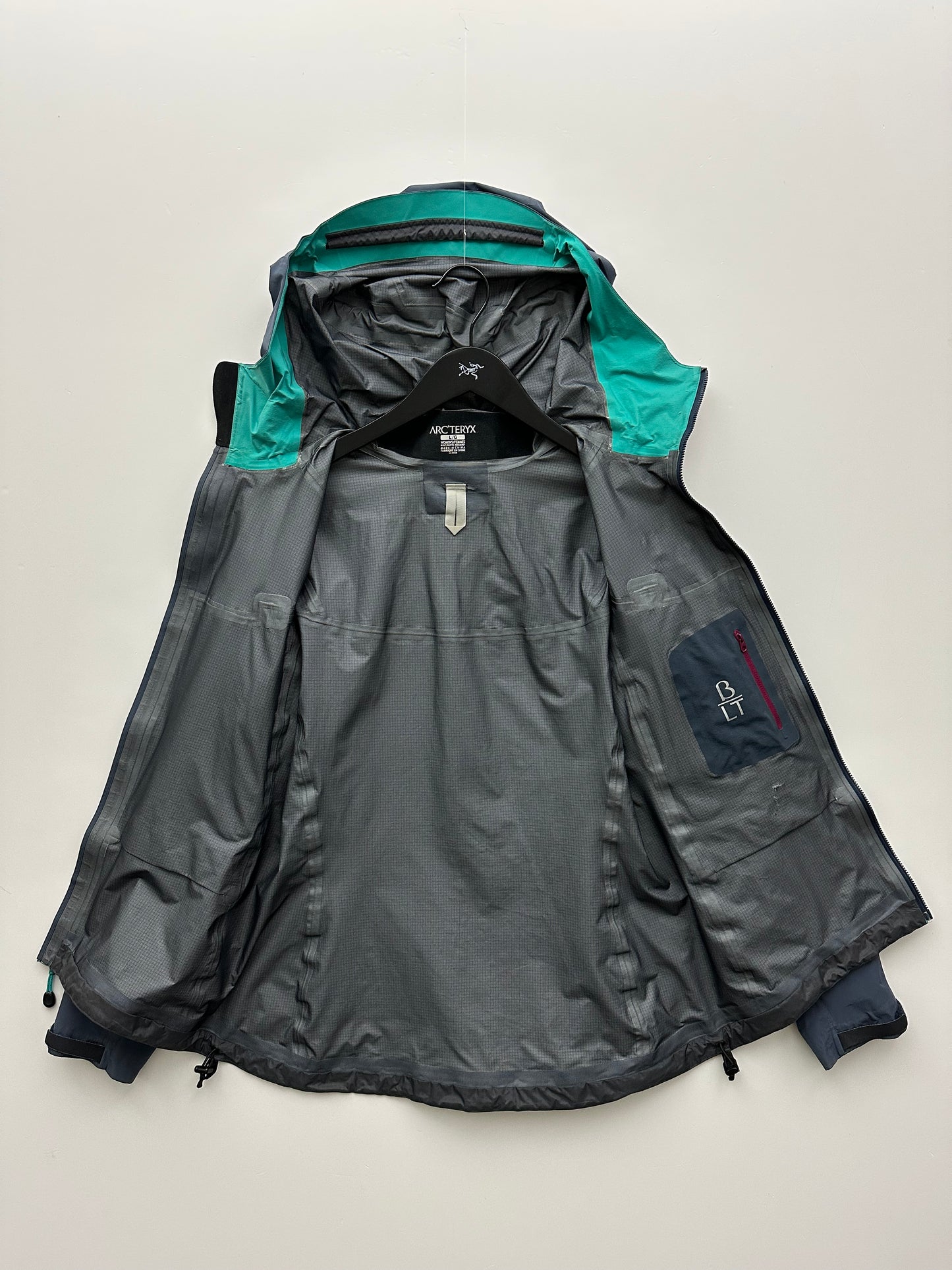 Arc’teryx Beta LT Jacket Heron Blue Women’s L Large Gore-Tex Pro