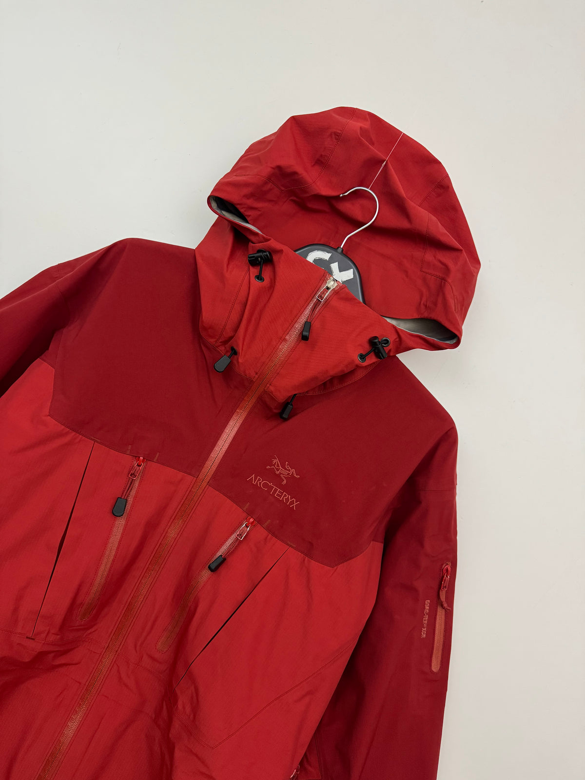 Arc'teryx Alpha SV Jacket Sangria Red Men's L Large Made In Canada Gore-Tex XCR