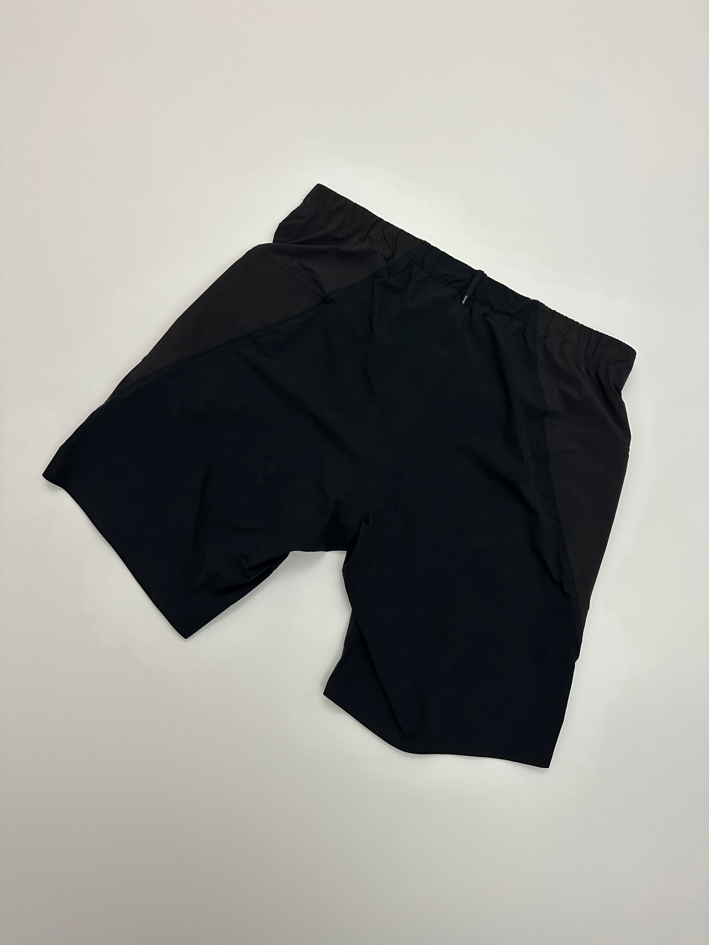 Arc’teryx Veilance Secant Comp Shorts Black Men’s L Large