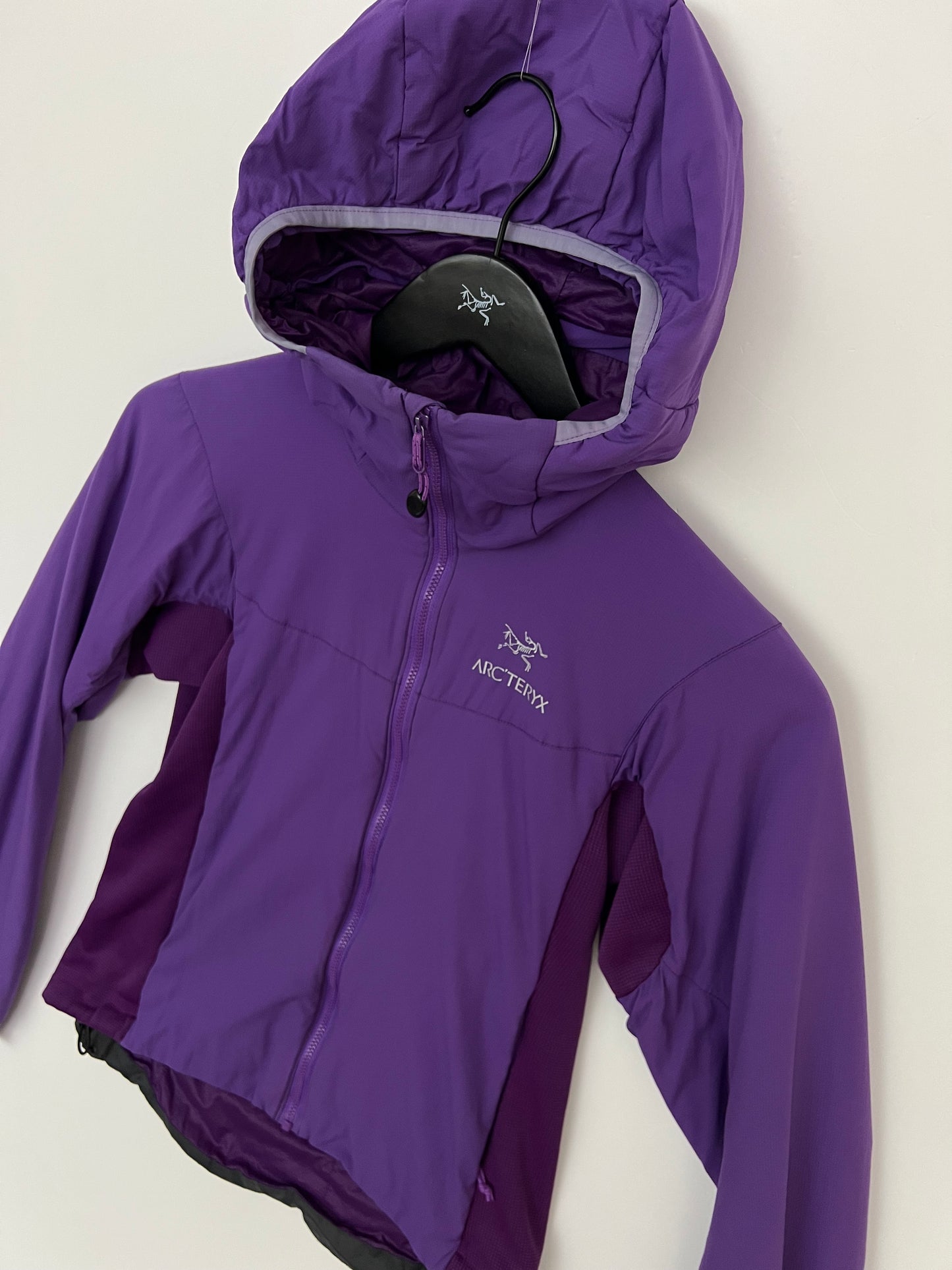 Arc’teryx Atom LT Hoody Purple Women’s XS Extra Small