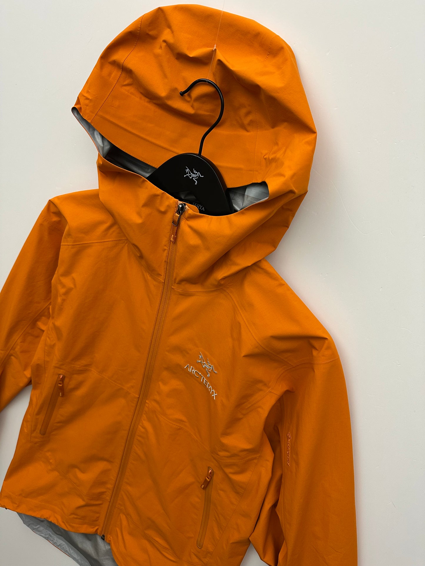 Arc’teryx Zeta SL Jacket Orange Men’s S Small Gore-Tex