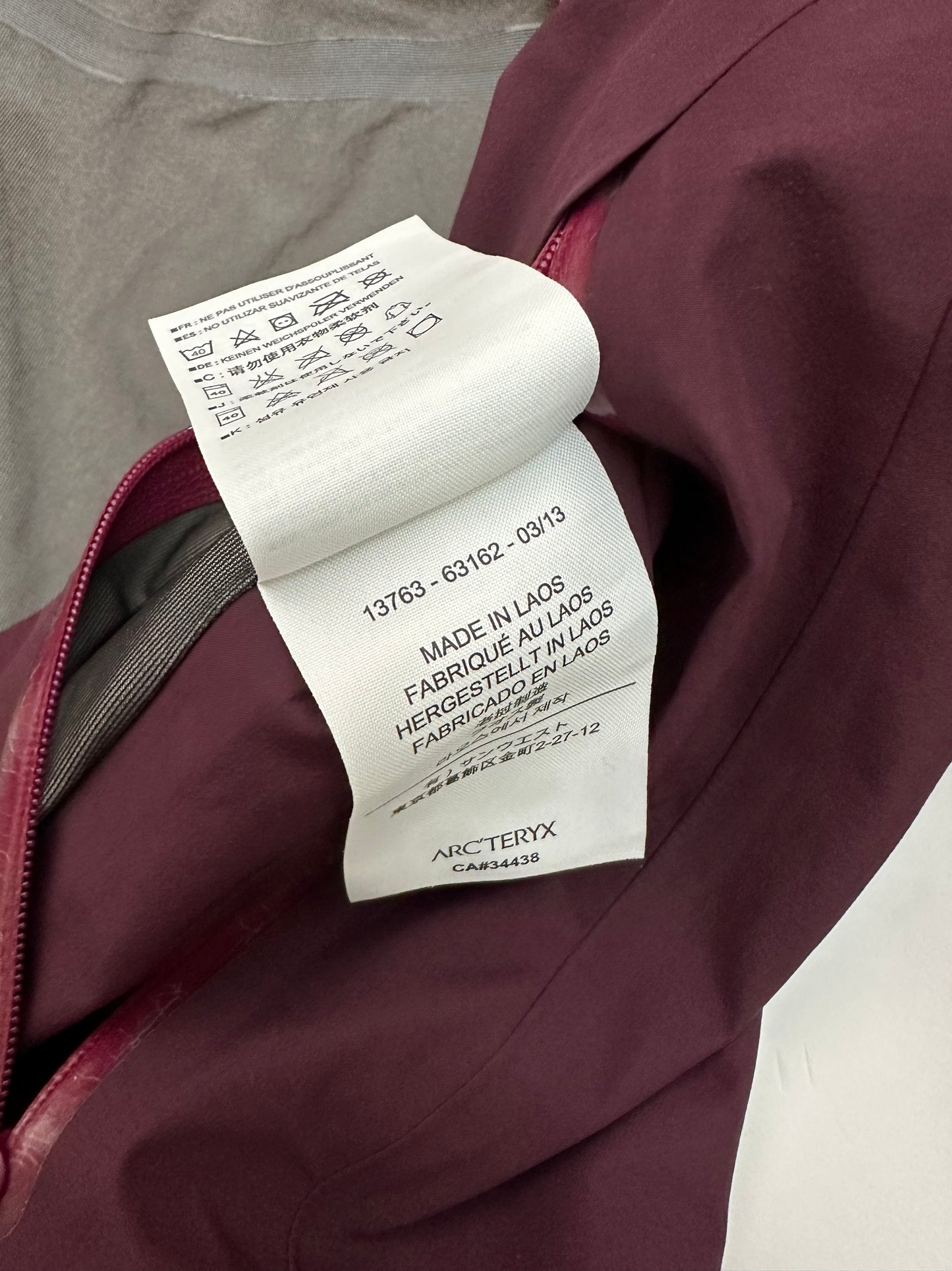 Arc’teryx Zeta AR Jacket Cherrywine Red Women’s XS Extra Small Gore-Tex