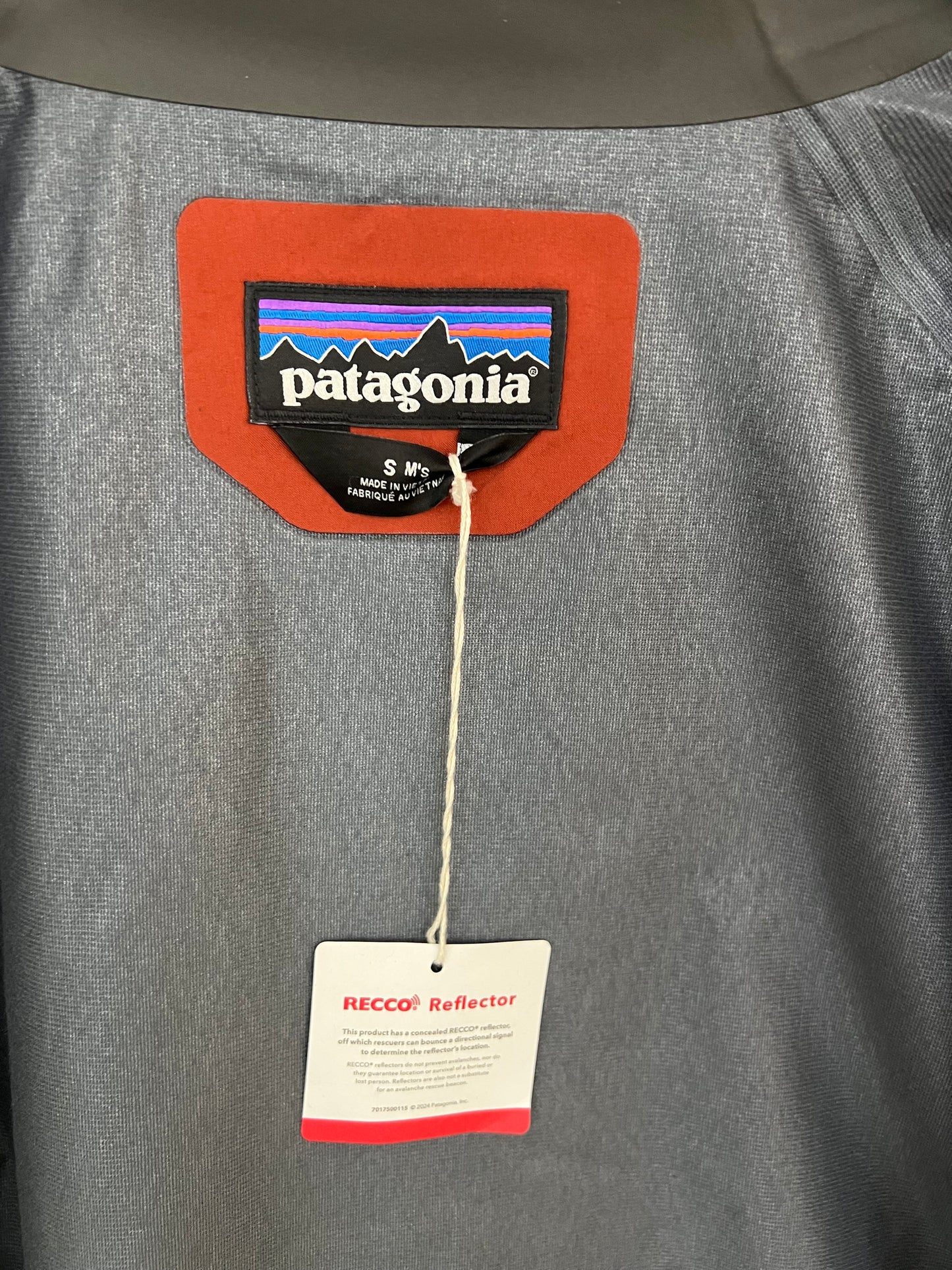 Patagonia Untracked Jacket Redtail Rust Men’s S Small Gore-Tex RECCO