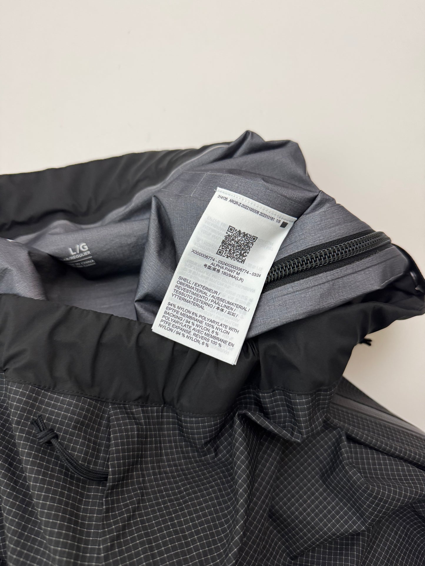 Arc'teryx Alpha Pant Black Men’s L Large Gore-Tex