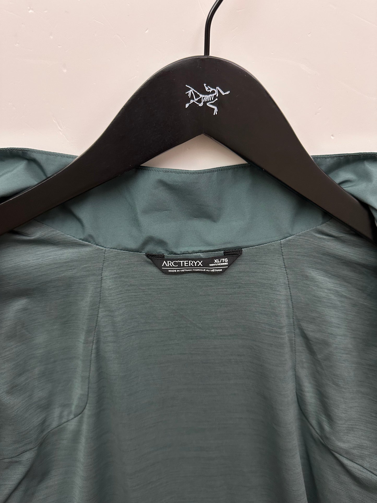 Arc’teryx Solano Jacket Boxcar Green Men’s XL Extra Large Gore-Tex Infinium