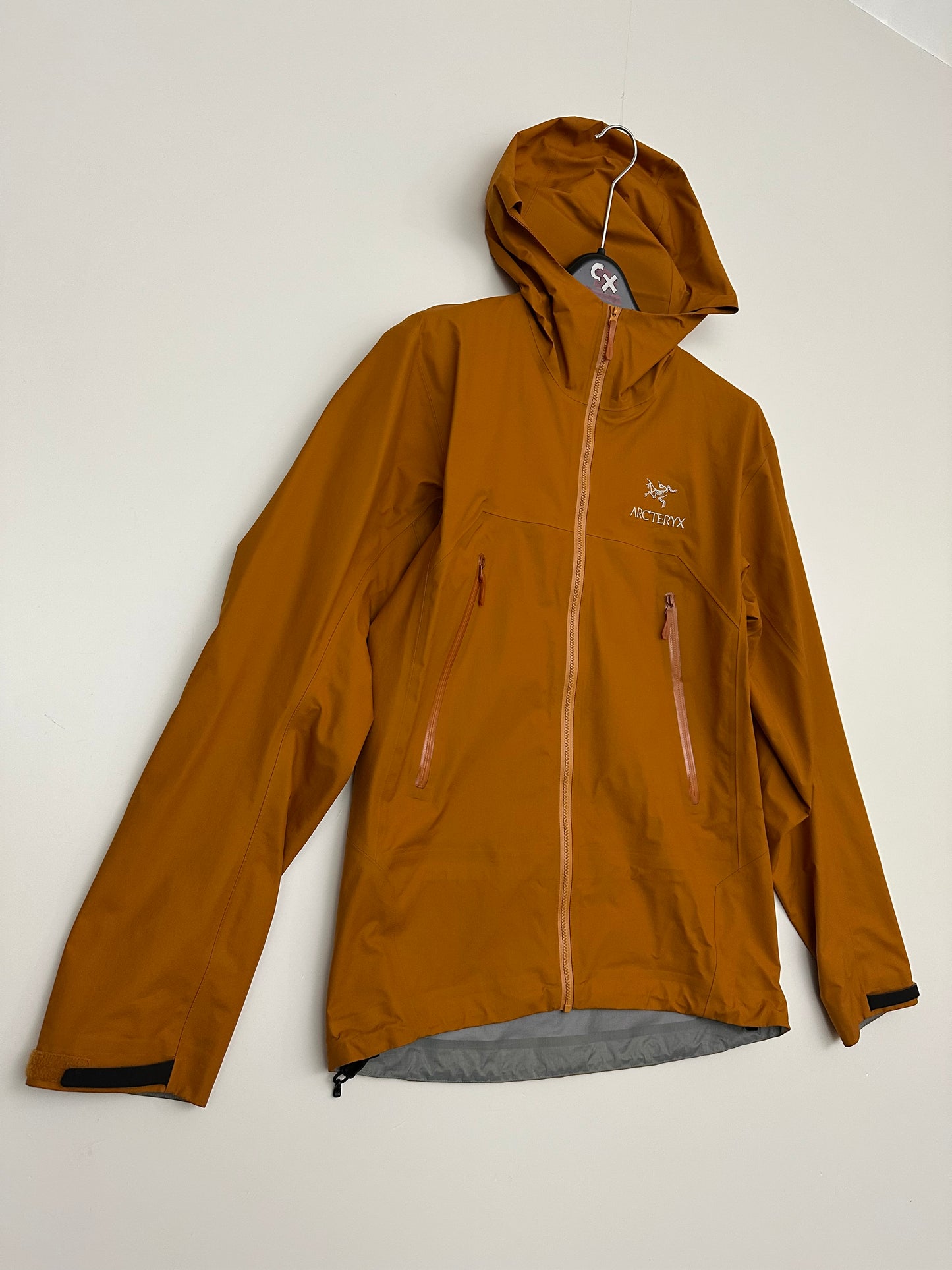 Arc’teryx Beta Jacket Revel Orange Men’s XS Extra Small Gore-Tex