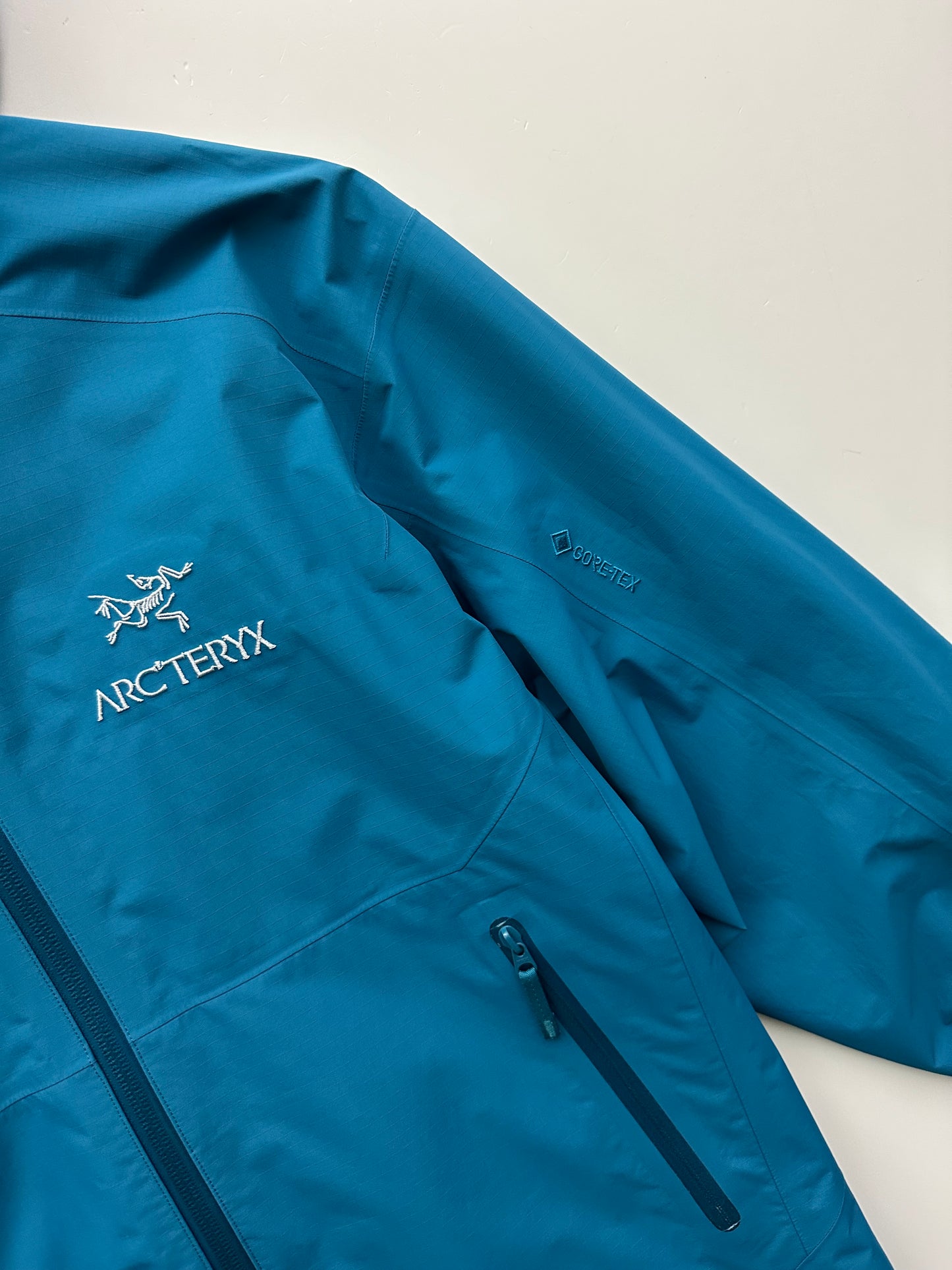 Arc’teryx Zeta SL Jacket Blue Men’s S Small Gore-Tex