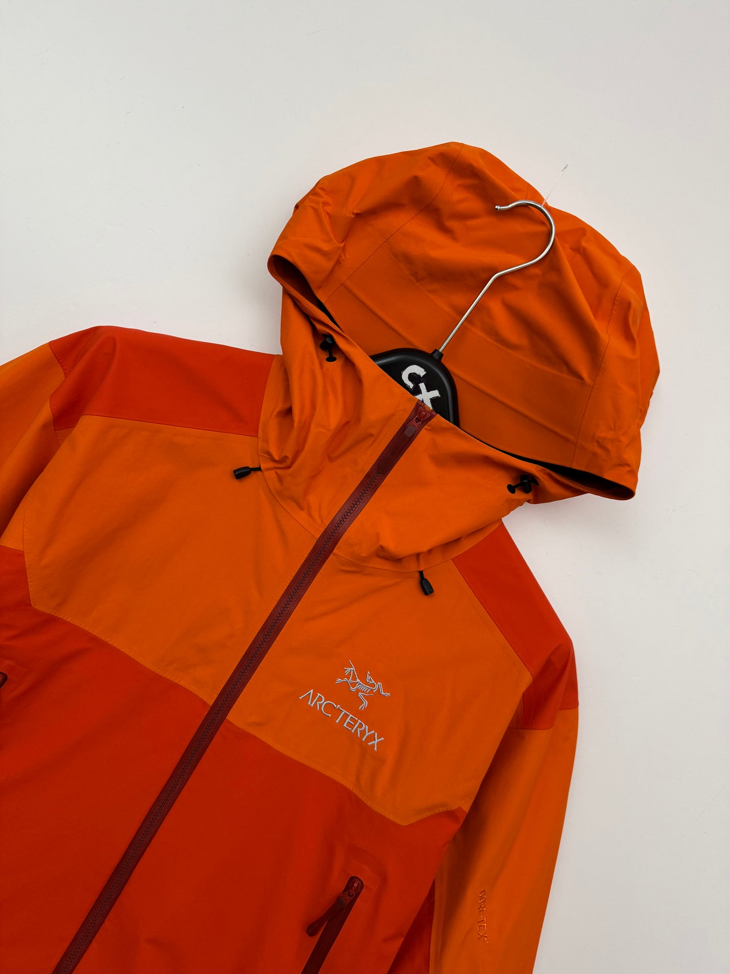 Arc’teryx Beta SL Hybrid Jacket Beacon Orange Men’s M Medium Gore-Tex