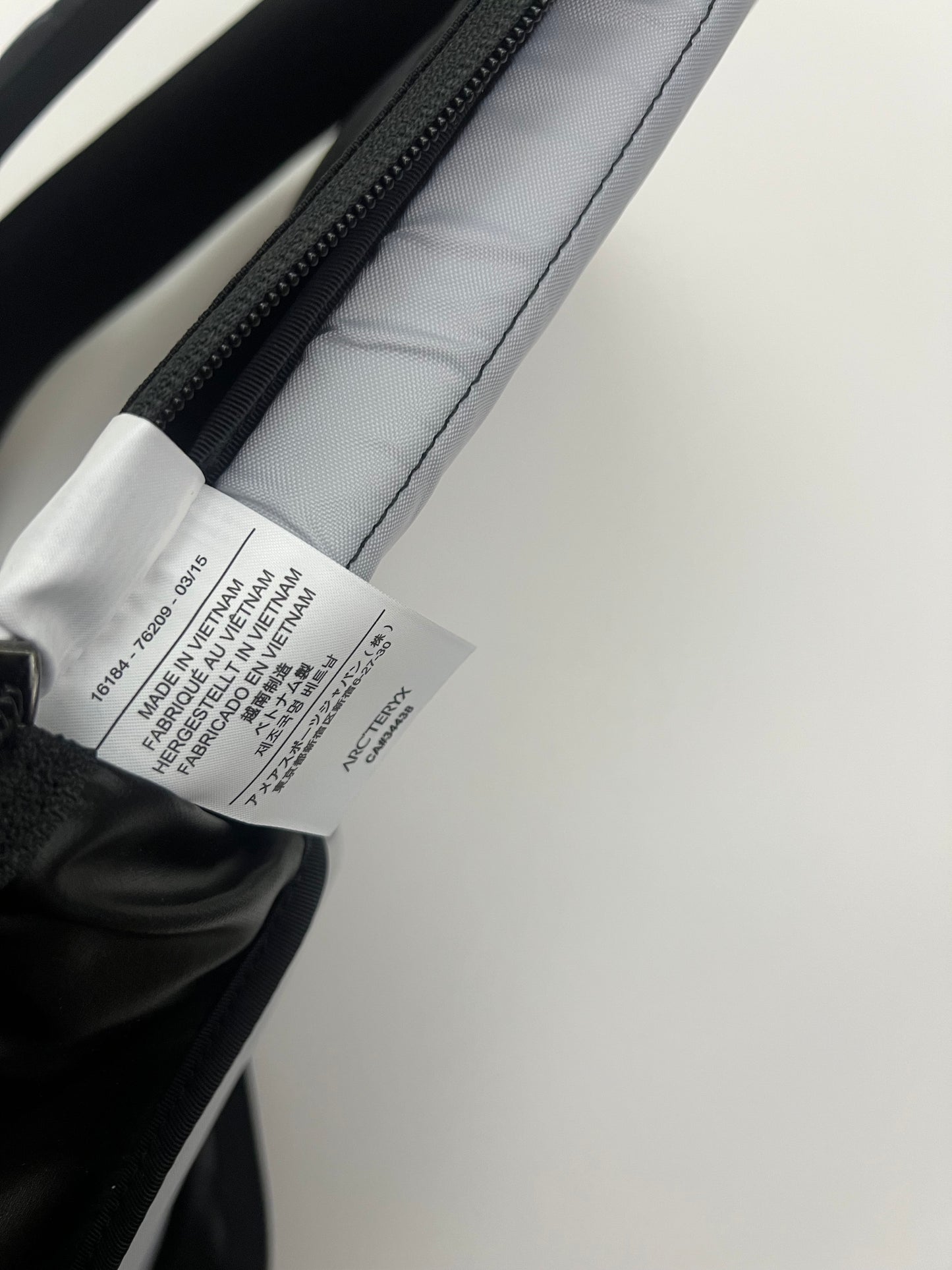 Arc’teryx Cambie Backpack Black