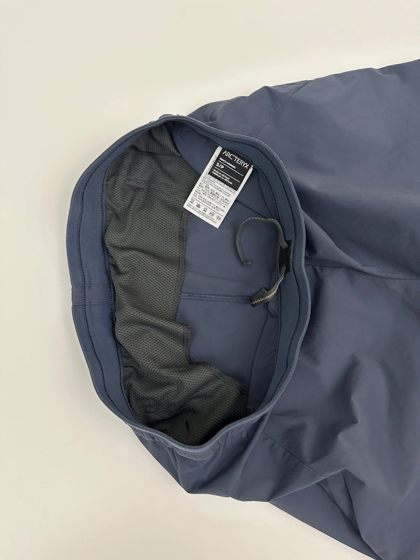 Arc’teryx Incendo Shorts 9” Blue Men’s S Small