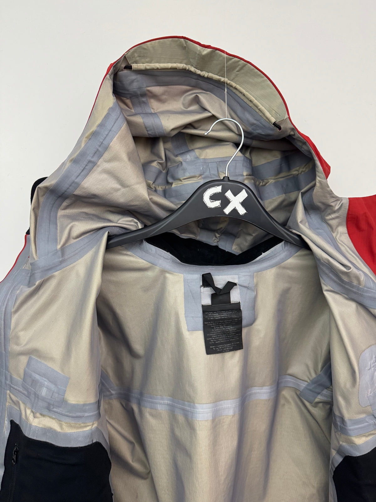 Arc'teryx Alpha SV Jacket Sangria Red Men's L Large Made In Canada Gore-Tex XCR