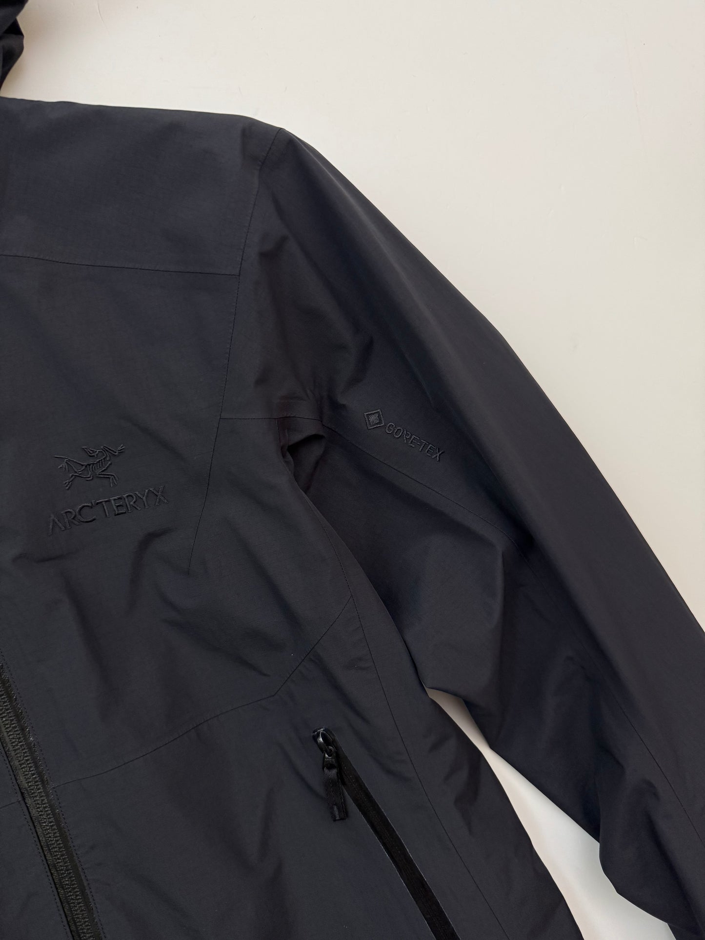 Arc’teryx Zeta SL Jacket Black Women’s S Small Gore-Tex (Copy)