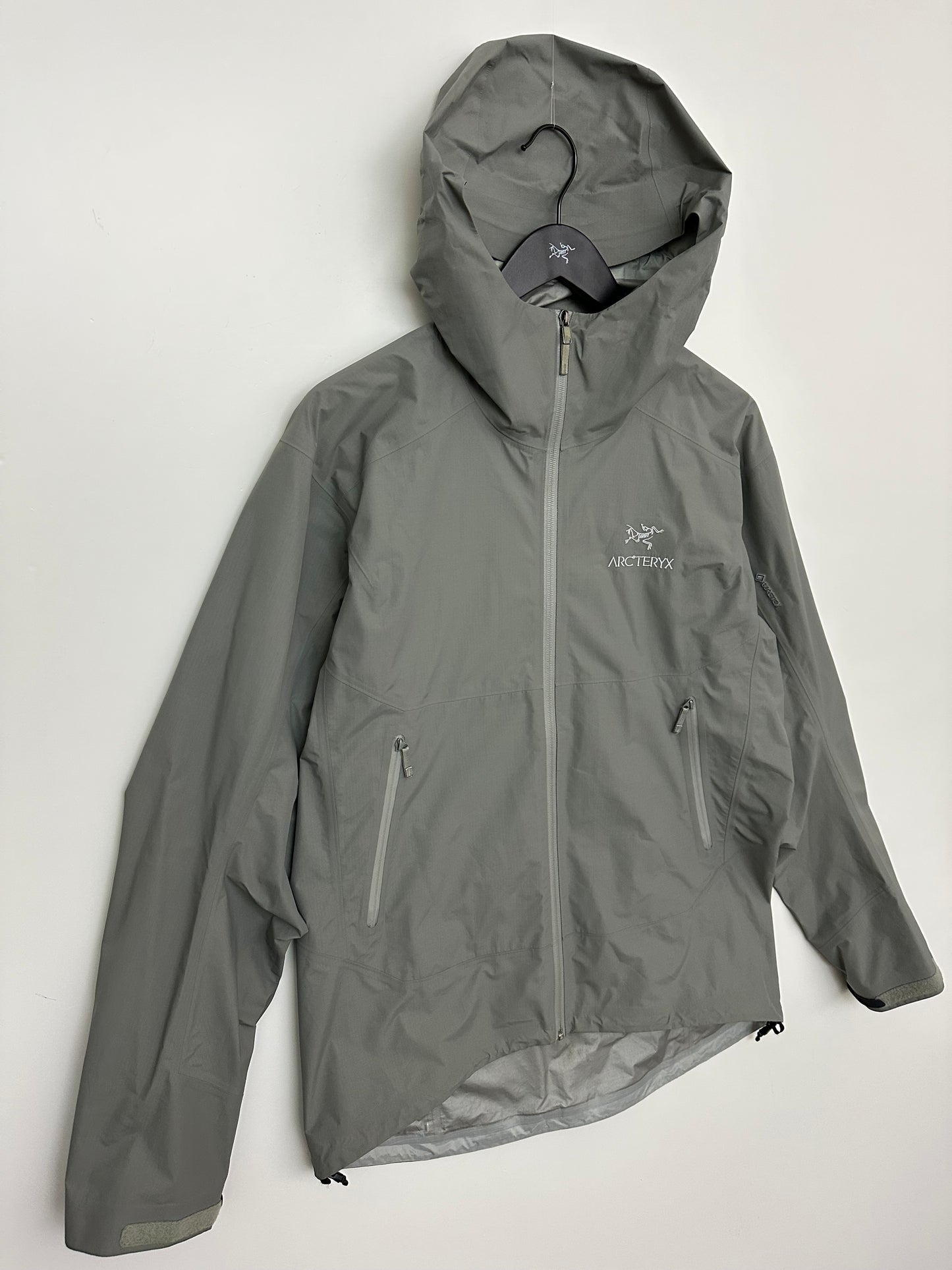 Arc’teryx Zeta SL Jacket Cryptochrome Grey Men’s XL Extra Large Gore-Tex