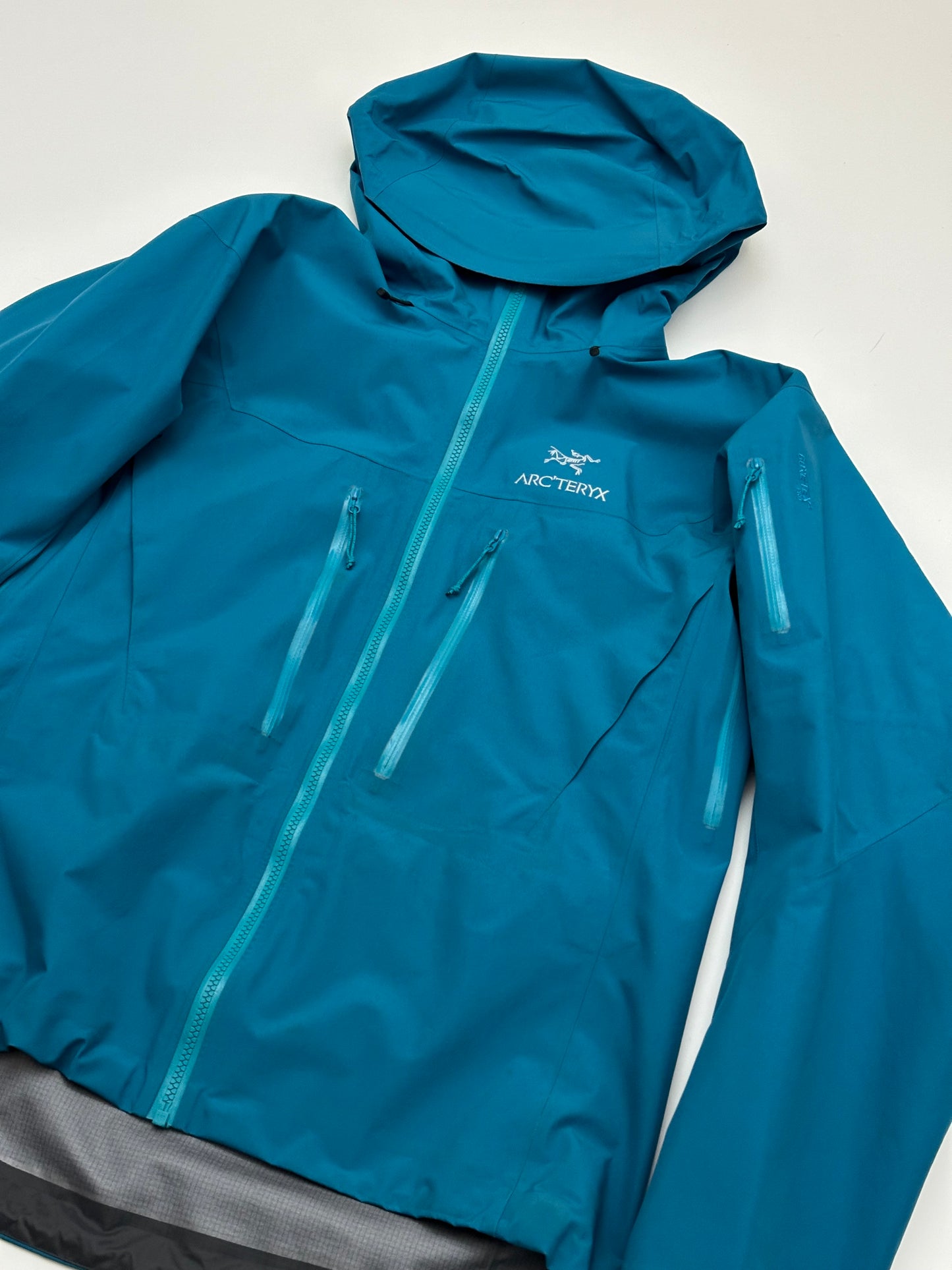 Arc’teryx Alpha SV Jacket Blue Men’s M Medium Gore-Tex Pro