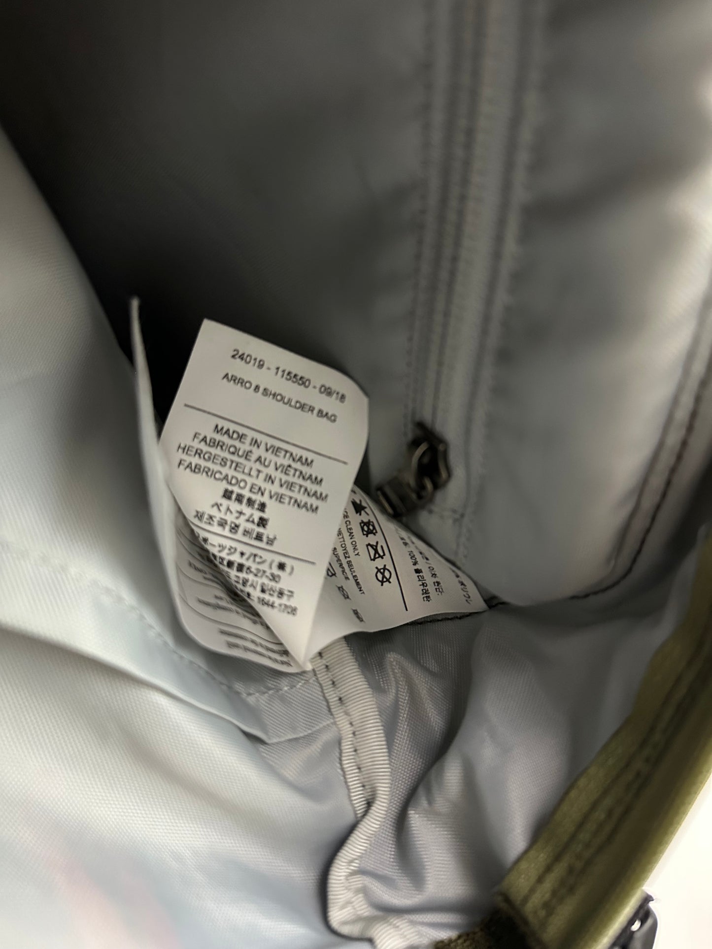 Arc’teryx Arro 8 Shoulder Bag Wildwood Green