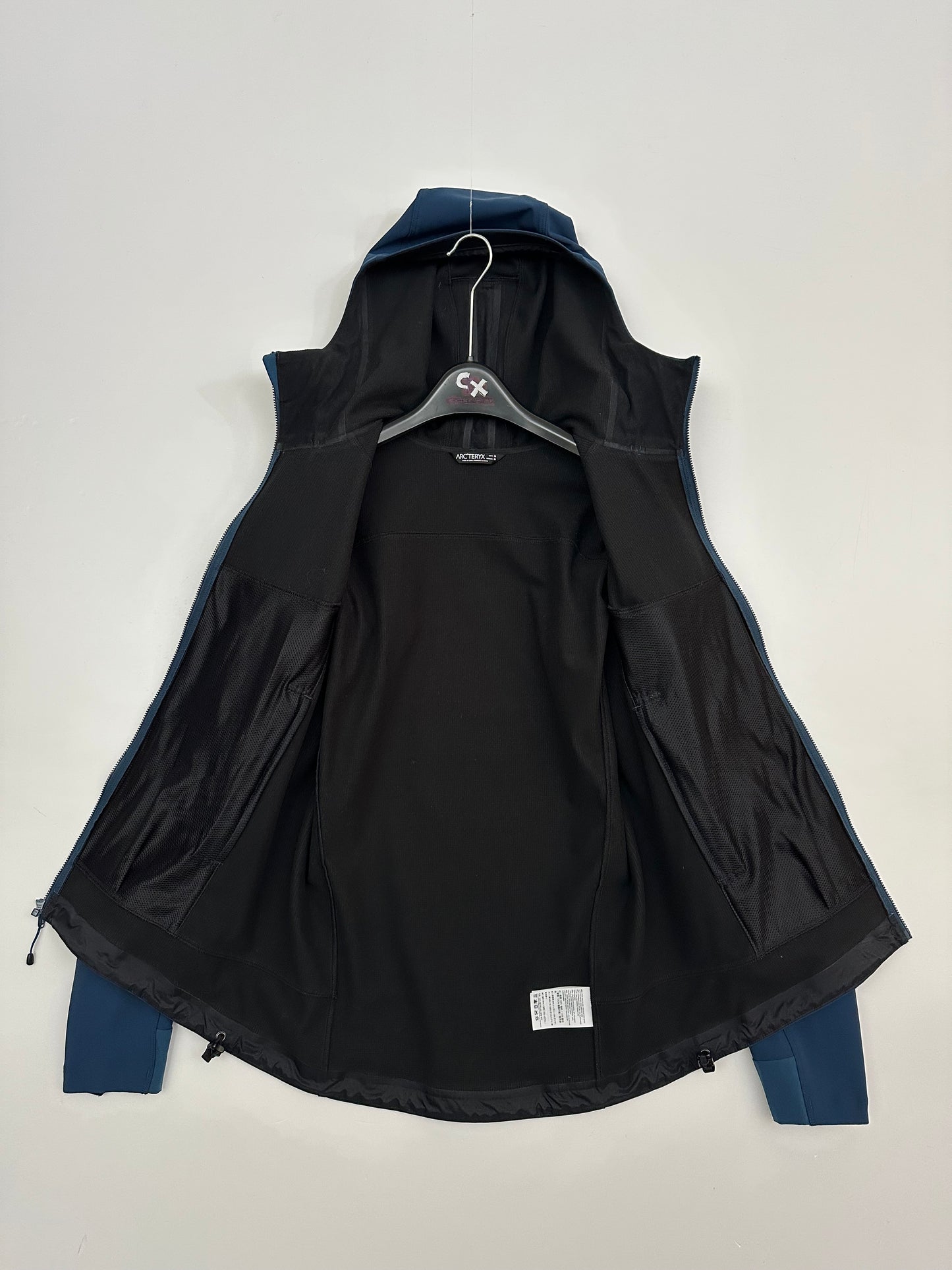 Arc'teryx Epsilon LT Hoody Blue Men’s M Medium