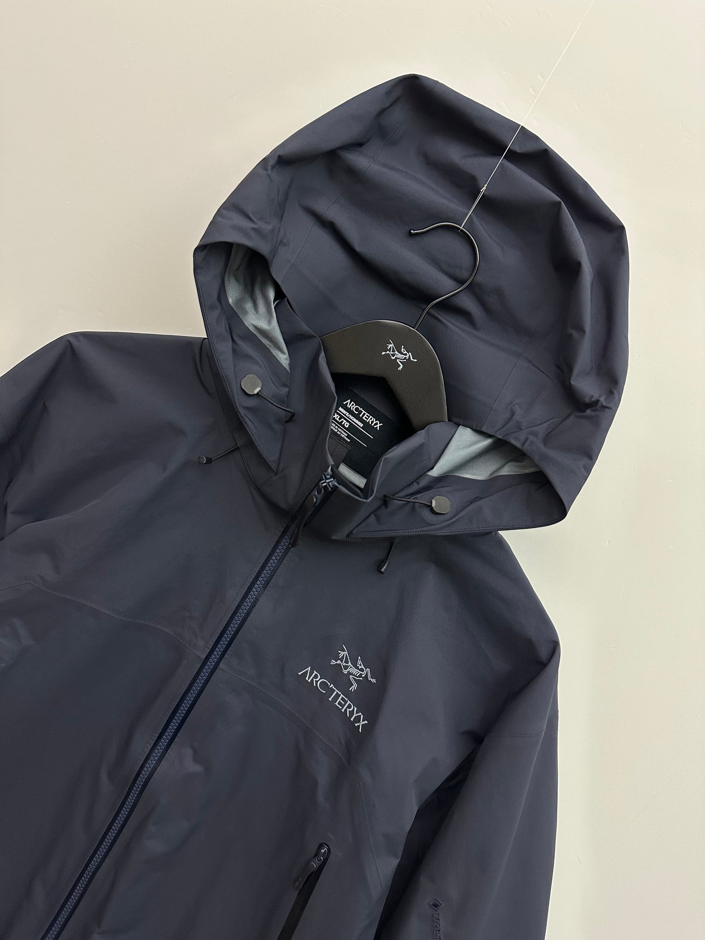 Arc’teryx Beta AR Jacket Black Sapphire Men’s XL Extra Large Gore-Tex Pro RECCO