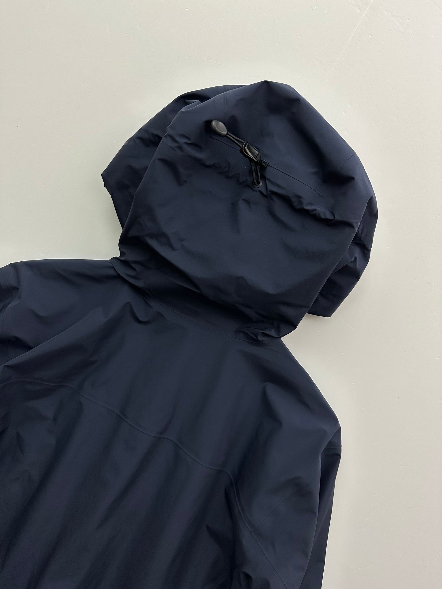 Arc’teryx Beta LT Jacket Black Sapphire Men's M Medium Gore-Tex