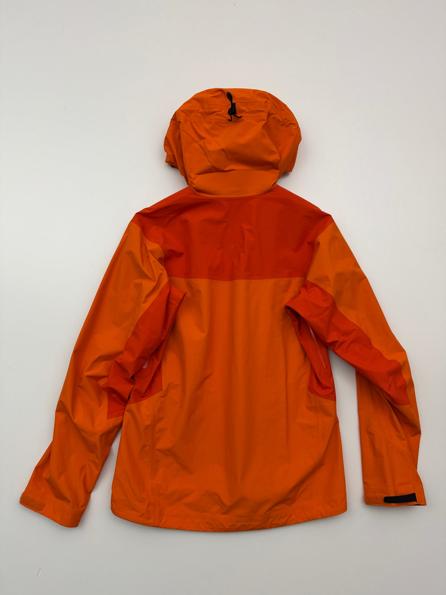 Arc’teryx Beta SL Hybrid Jacket Beacon Orange Men’s M Medium Gore-Tex