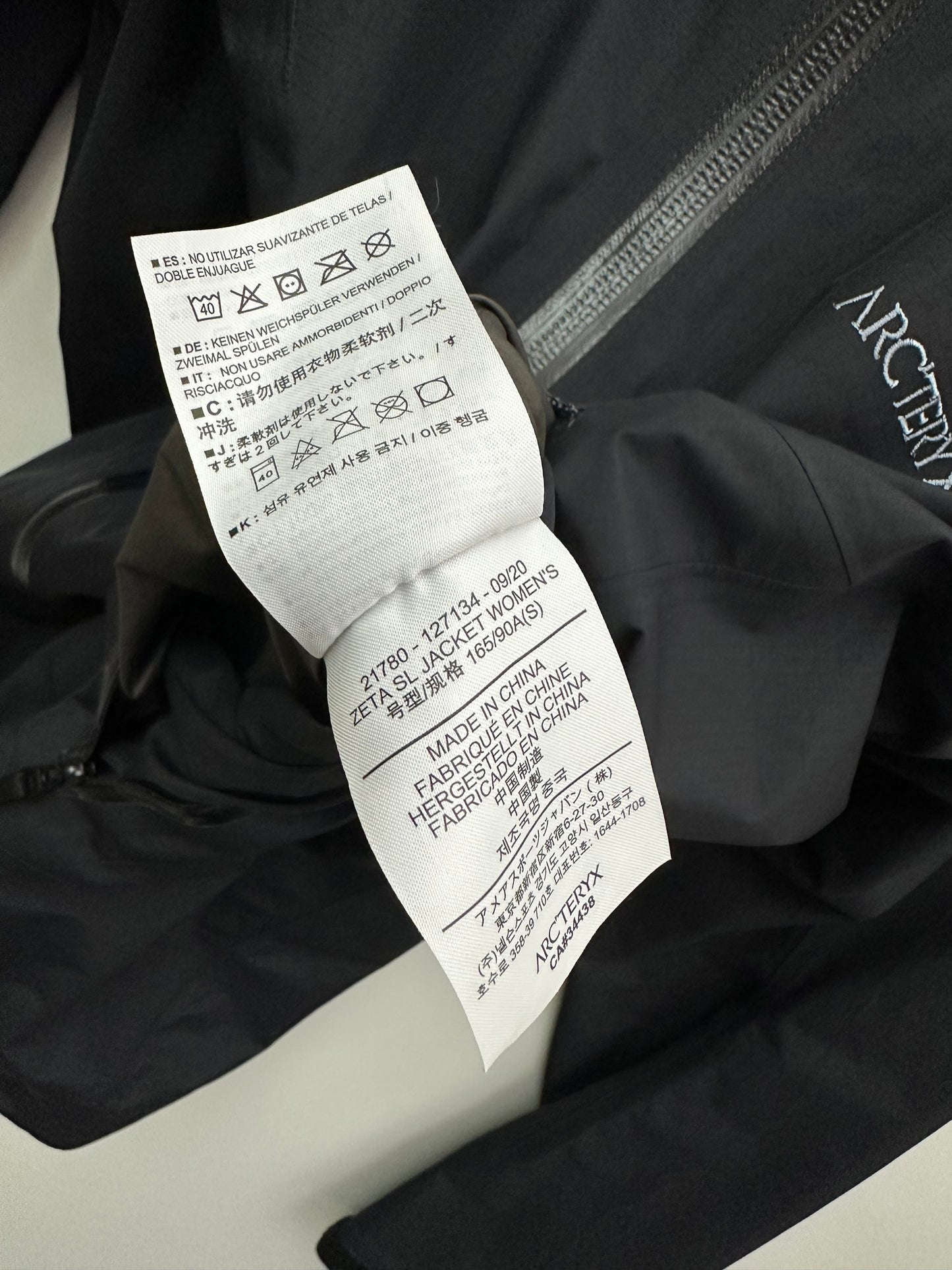 Arc’teryx Zeta SL Jacket Black Women’s S Small Gore-Tex