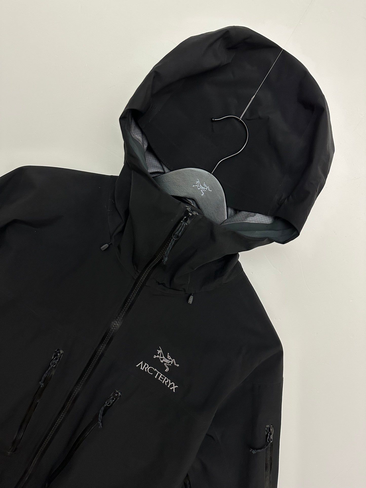 Arc’teryx Alpha SV Jacket Black Men’s L Large Gore-Tex Pro