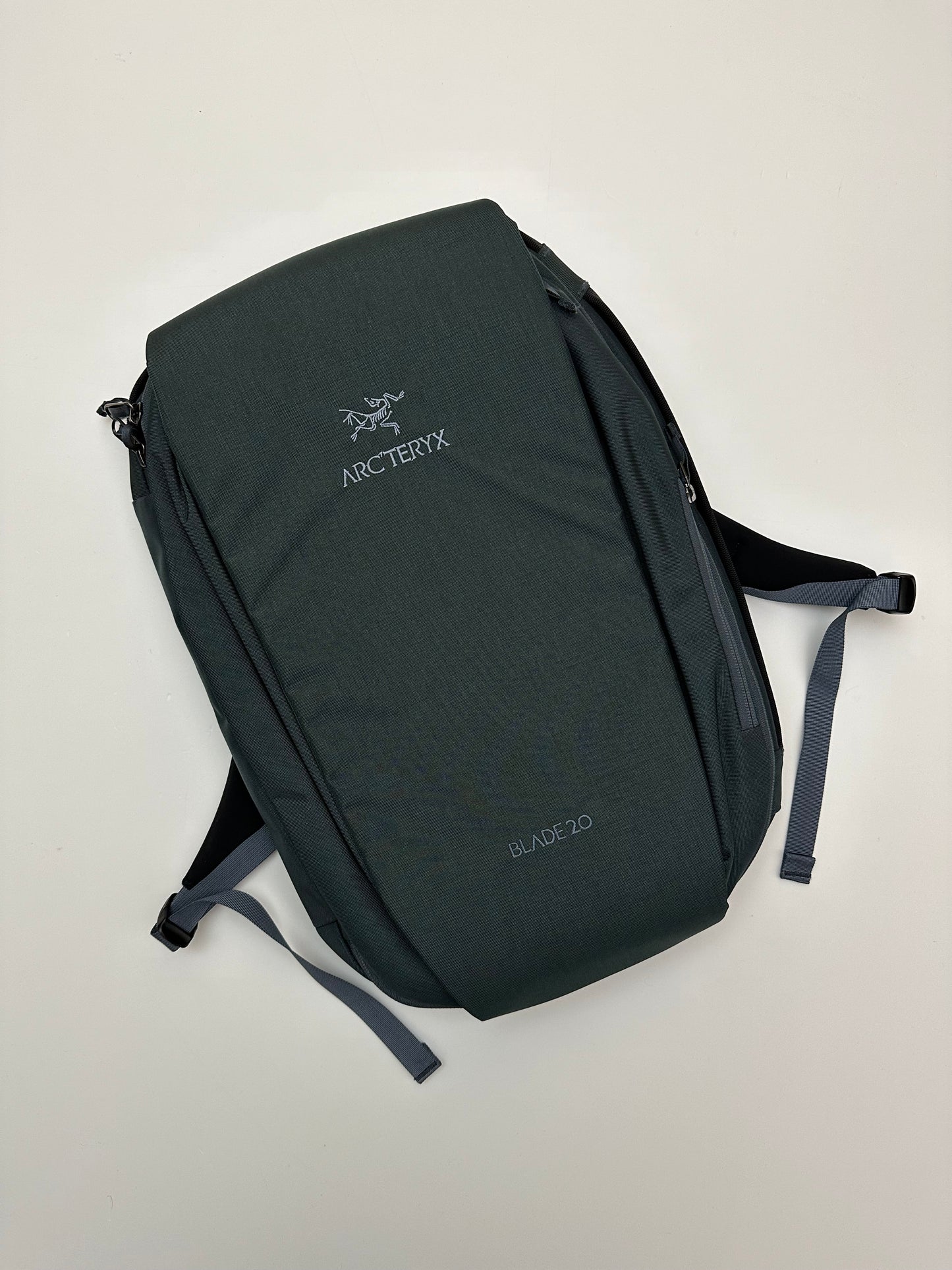 Arc’teryx Blade 20 Backpack Nighthawk Grey