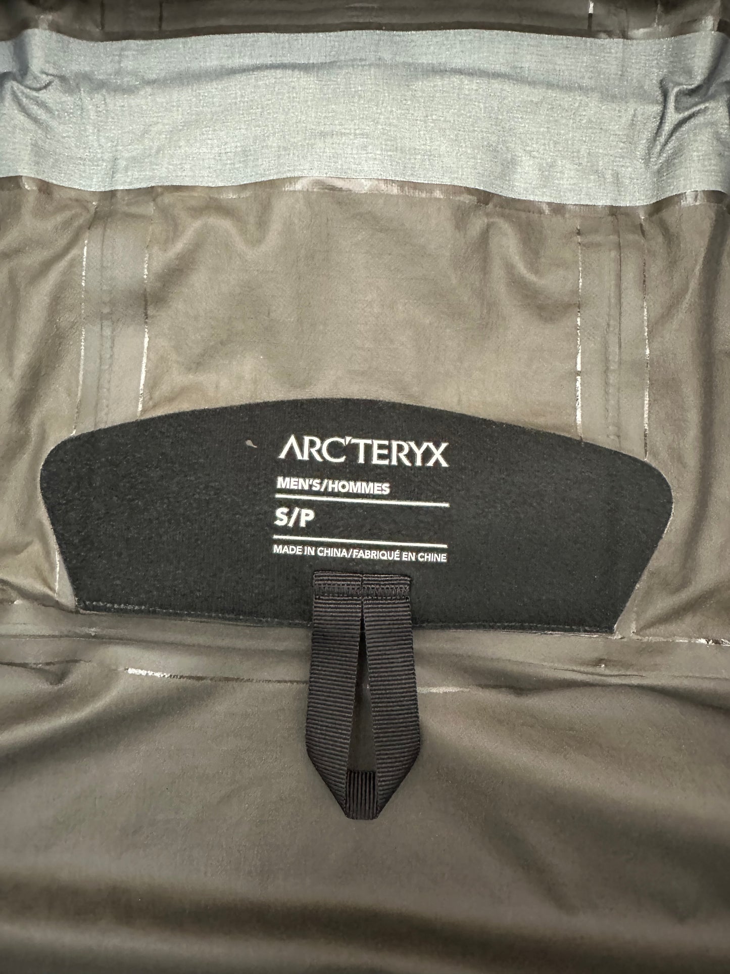 Arc’teryx Zeta SL Jacket Microchip Grey Men’s S Small Gore-Tex