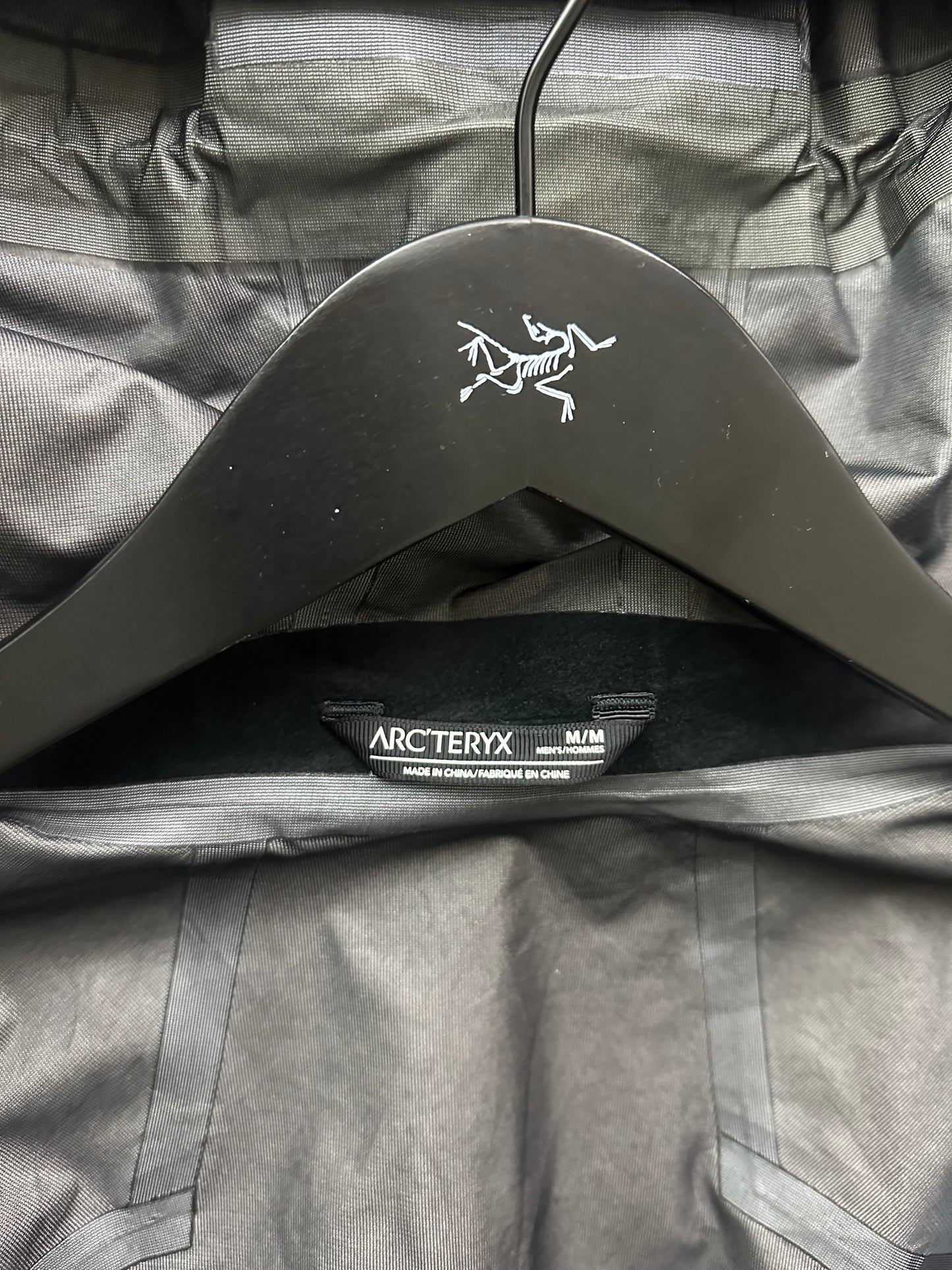 Arc’teryx Sawyer Coat Black Men’s M Medium Gore-Tex