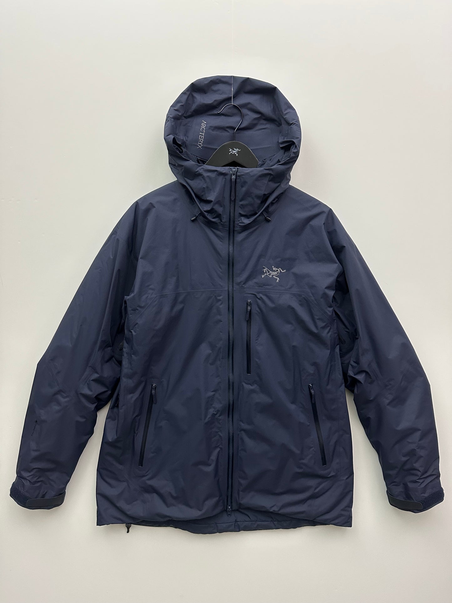 Arc’teryx Beta Insulated Jacket Black Sapphire Men's XL Gore-Tex RECCO