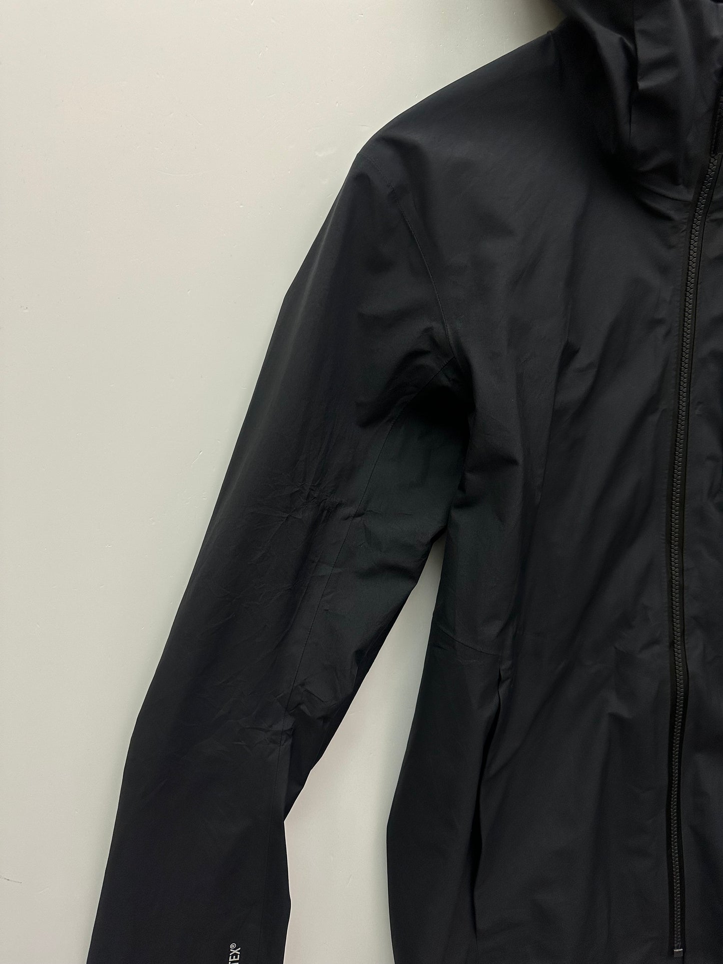 Arc’teryx Sawyer Coat Black Men’s M Medium Gore-Tex