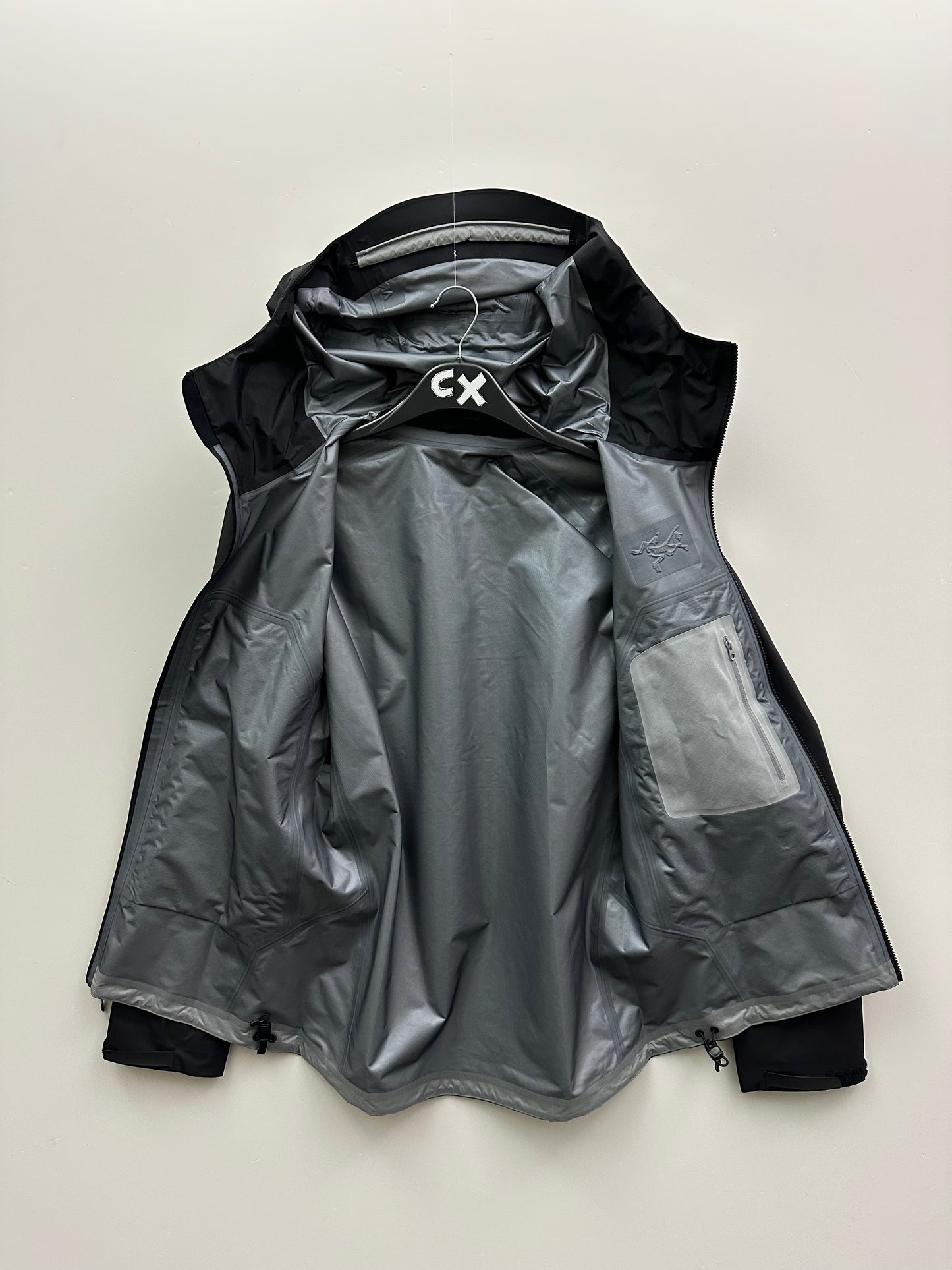 Arc’teryx Beta Lightweight Jacket Black Men’s S Small Gore-Tex RECCO