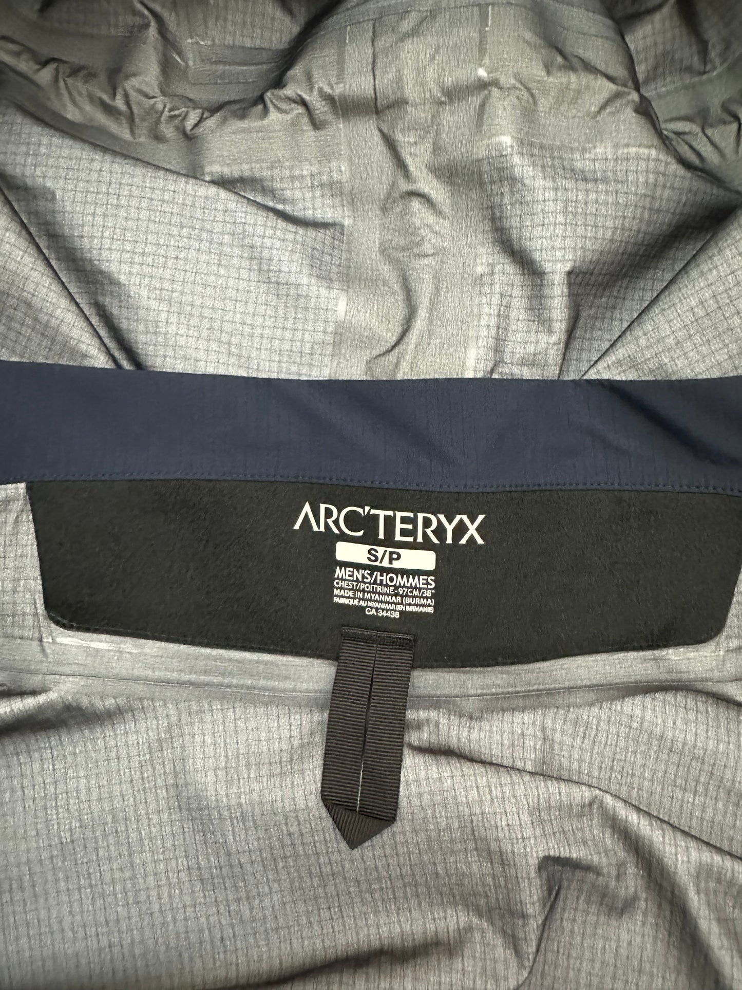 Arc’teryx Beta AR Jacket TUI Blue Men’s S Small Gore-Tex Pro