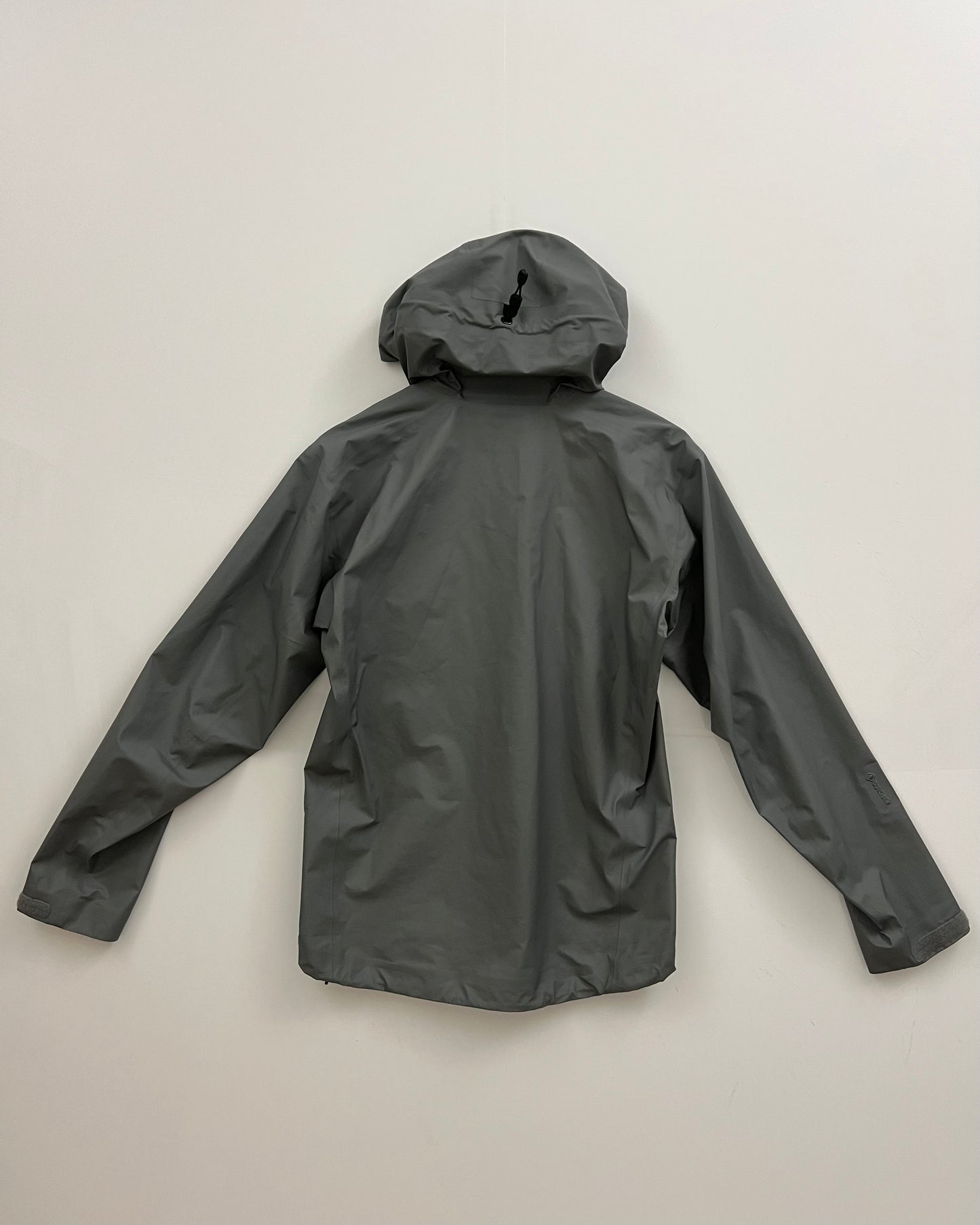 Arc’teryx Beta Jacket Void Grey Men’s S Small Gore-Tex