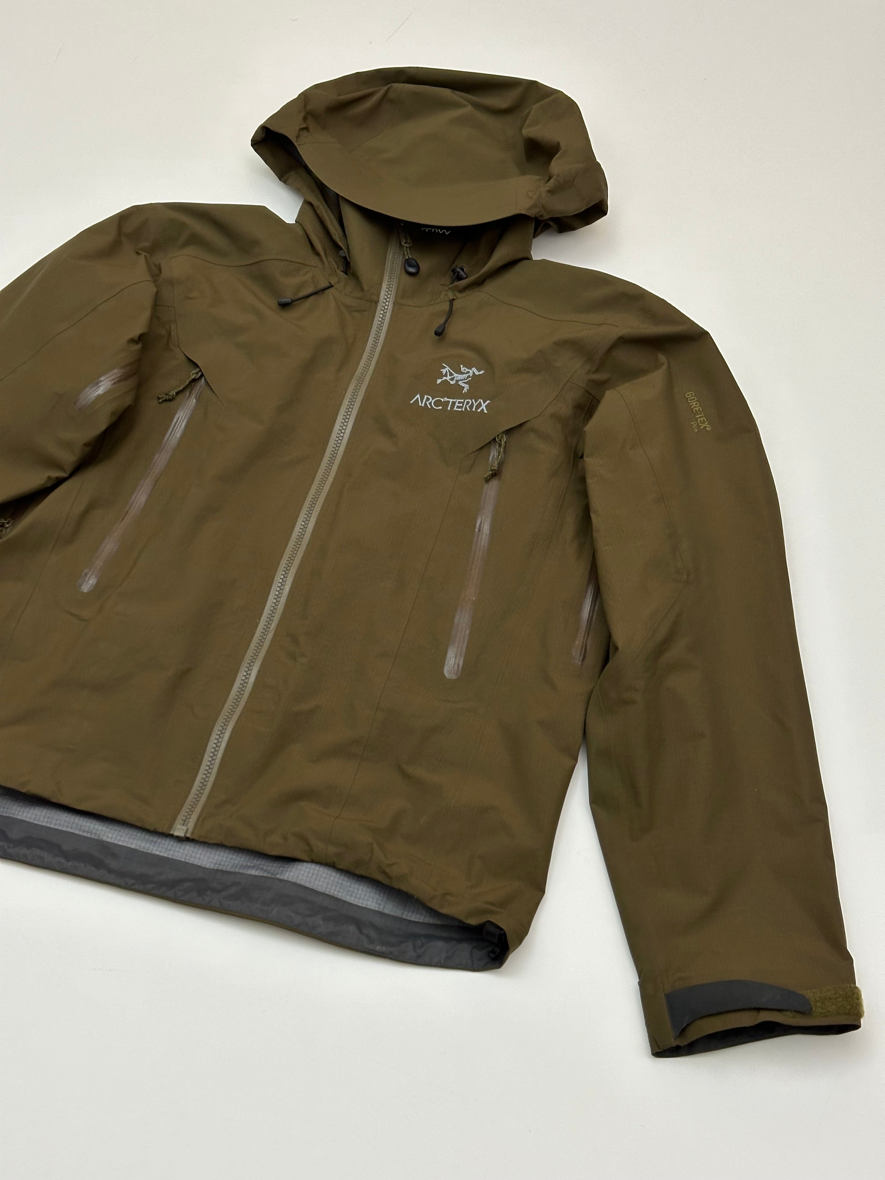 Arc’teryx Beta AR Jacket Dark Moss Green Men’s XS Gore-Tex Pro