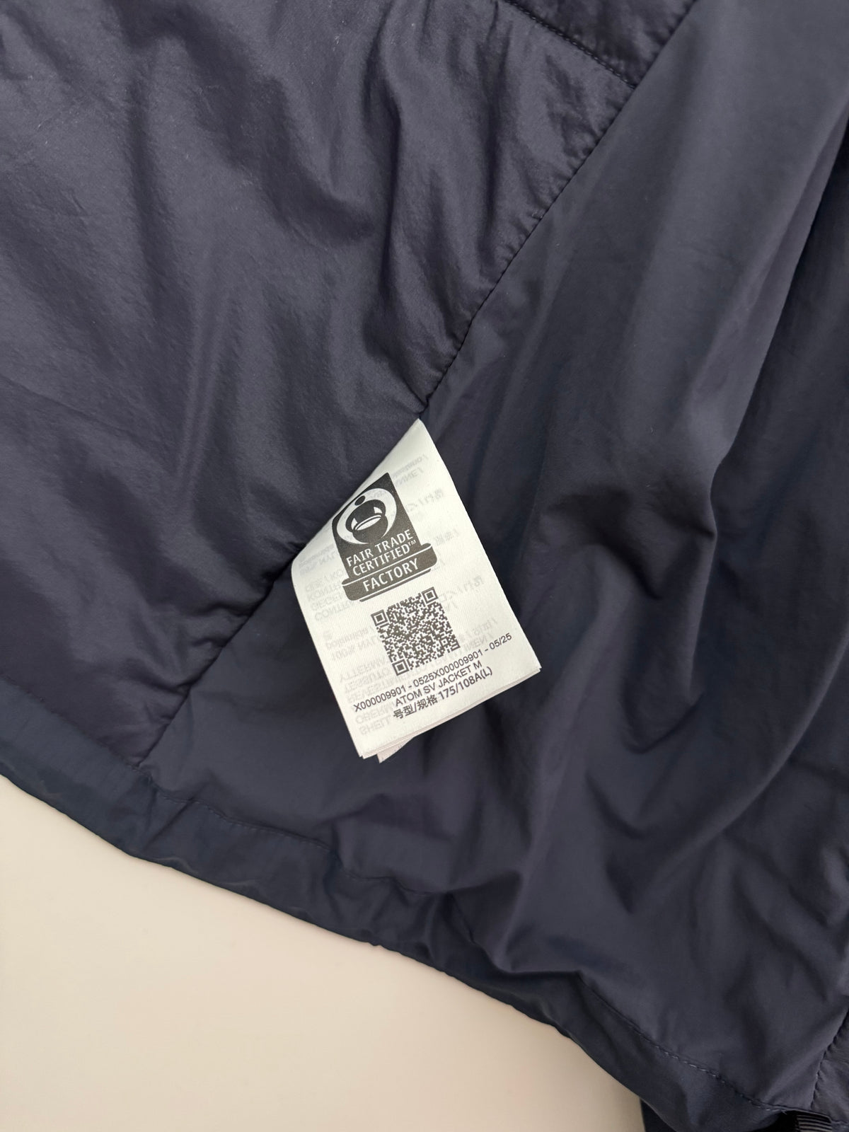 Arc'teryx Atom SV Jacket Black Sapphire Blue Men's L Large
