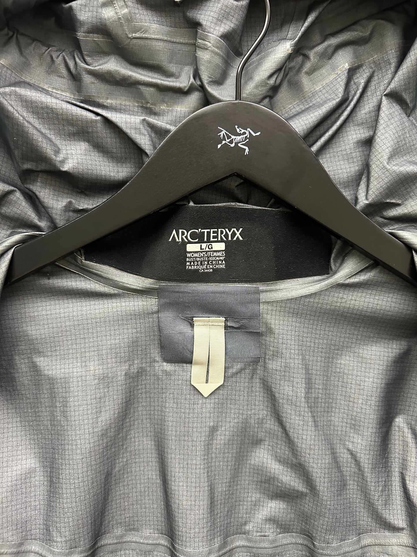 Arc’teryx Beta LT Jacket Heron Blue Women’s L Large Gore-Tex Pro