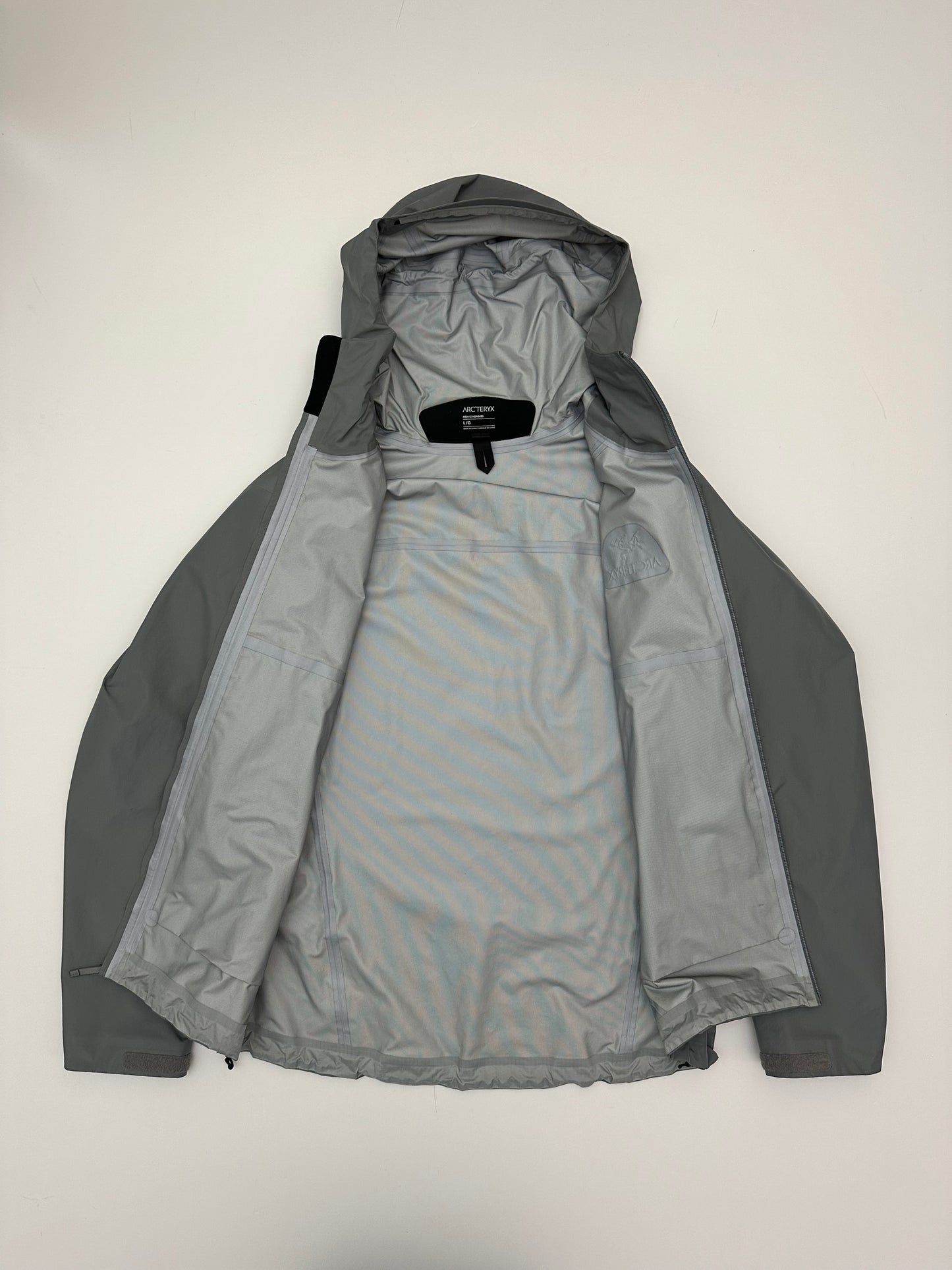 Arc’teryx Beta LT Jacket Binary Grey Men’s L Large Gore-Tex