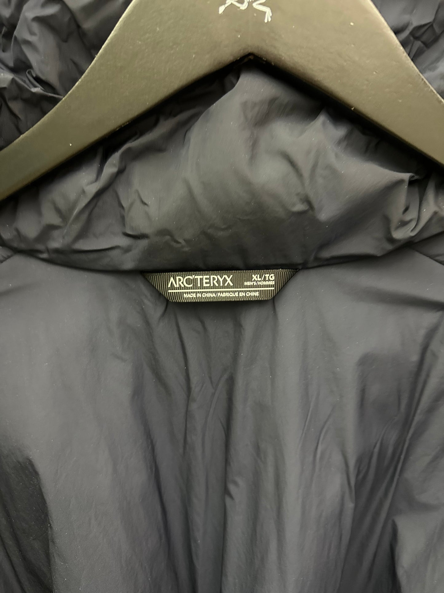 Arc’teryx Beta Insulated Jacket Black Sapphire Men's XL Gore-Tex RECCO