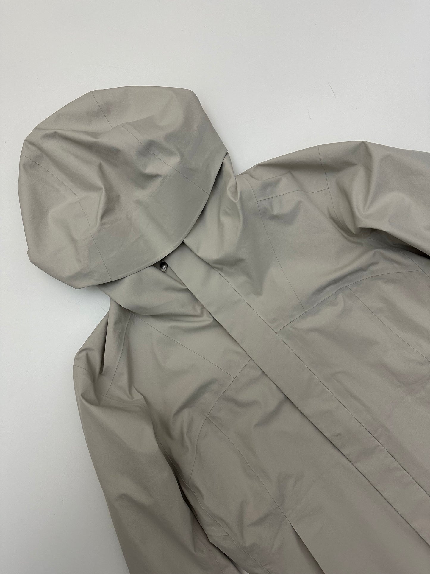 Arc’teryx Codetta Coat White Women’s M Medium Gore-Tex