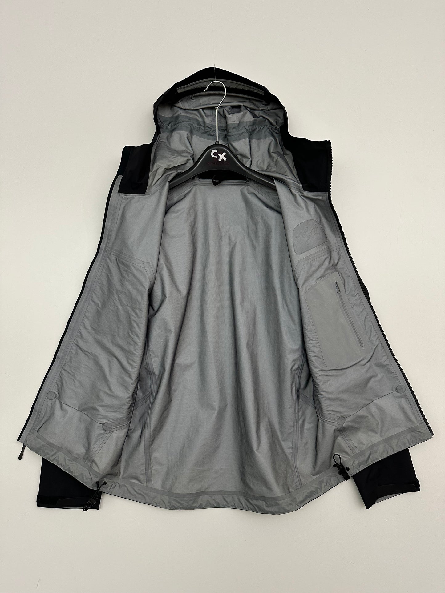 Arc’teryx Beta Jacket Black Men’s S Small Gore-Tex