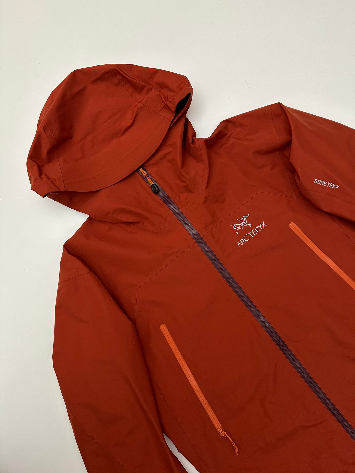 Arc’teryx Zeta LT Jacket Iron Oxide Orange Men’s M Medium Gore-Tex