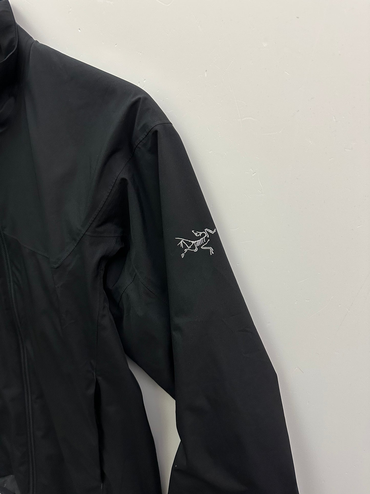 Arc’teryx Solano Jacket Black Men’s S Small Gore-Tex Infinium