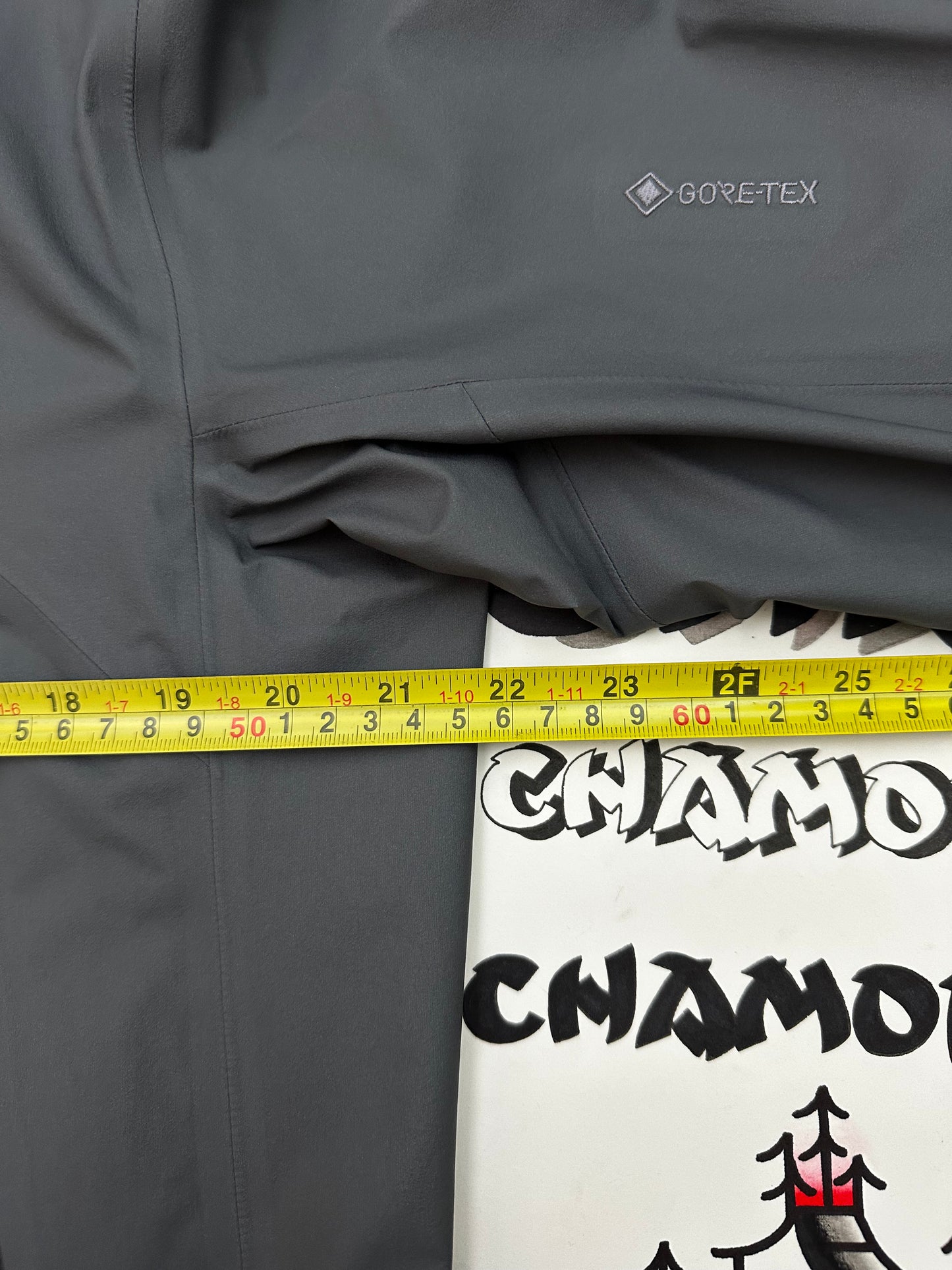Arc’teryx Beta Jacket Cloud Grey Men’s S Small Gore-Tex
