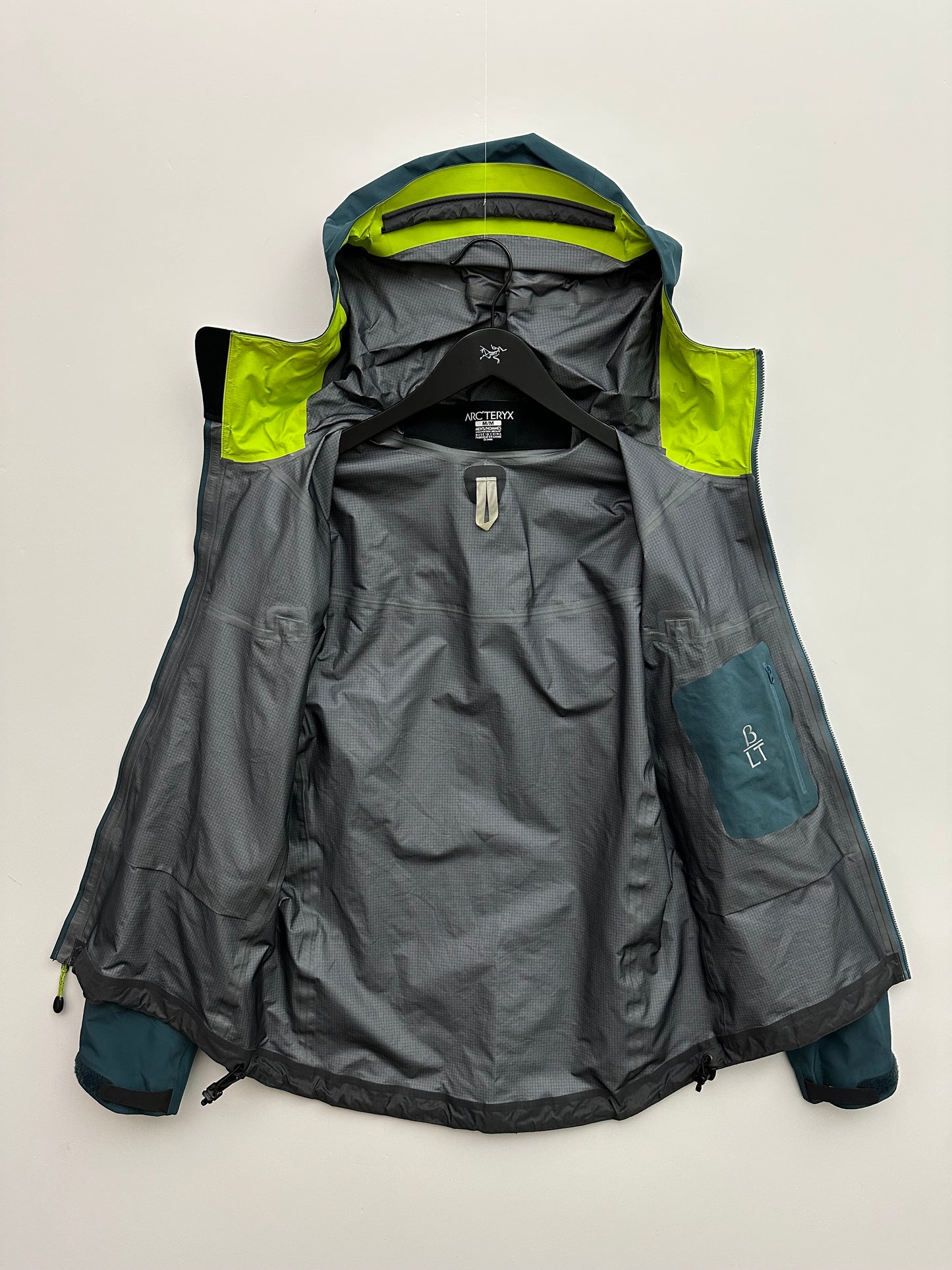 Arc’teryx Beta LT Jacket Hinto Blue Men's M Medium Gore-Tex Pro