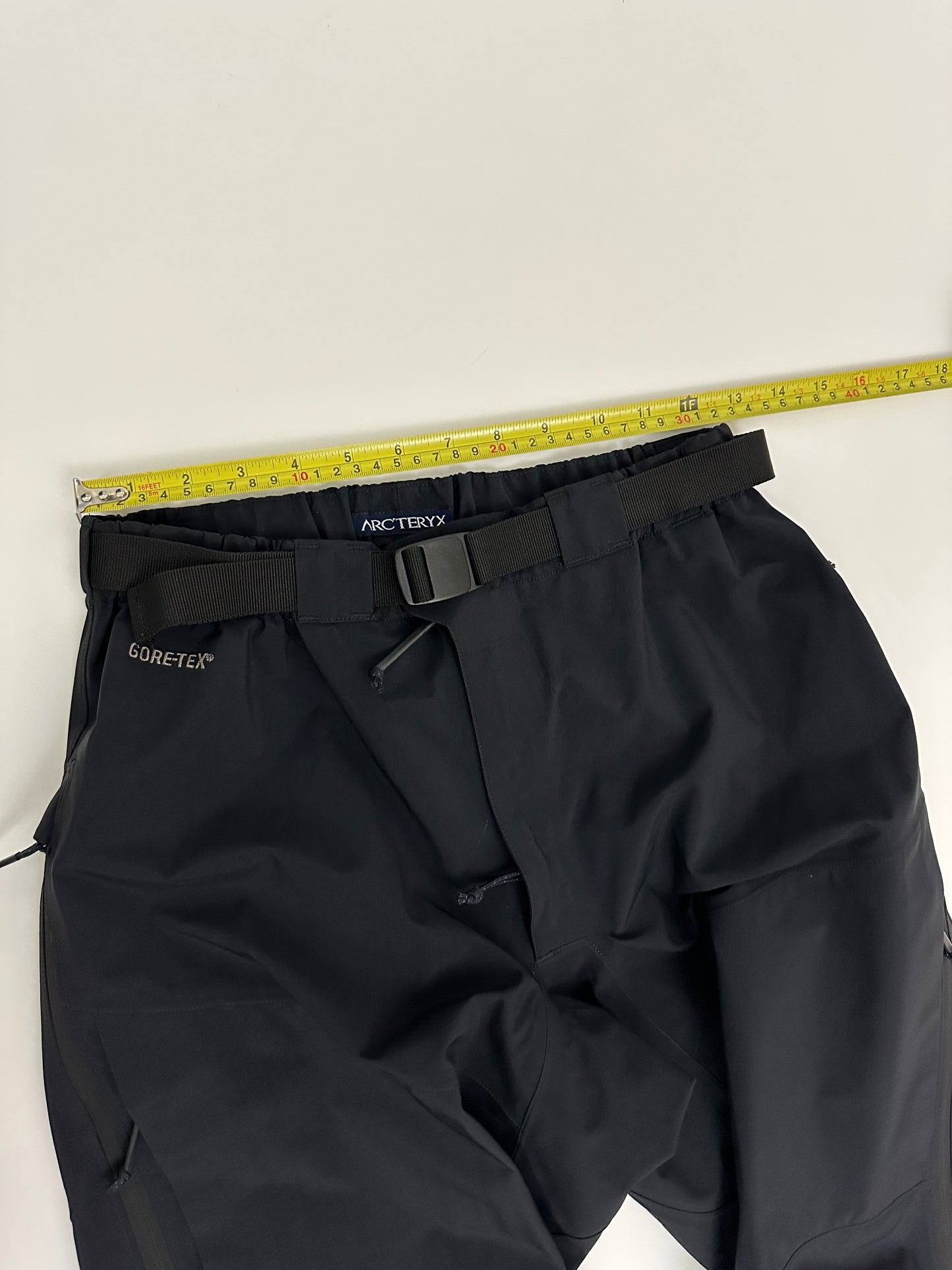 Arc'teryx LEAF Alpha Pant 1st Gen Men’s XS / S Black Gore-Tex 27W 31L